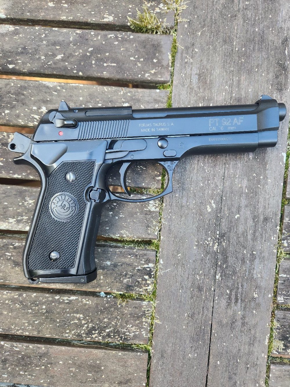 Beretta PT92 TAURUS