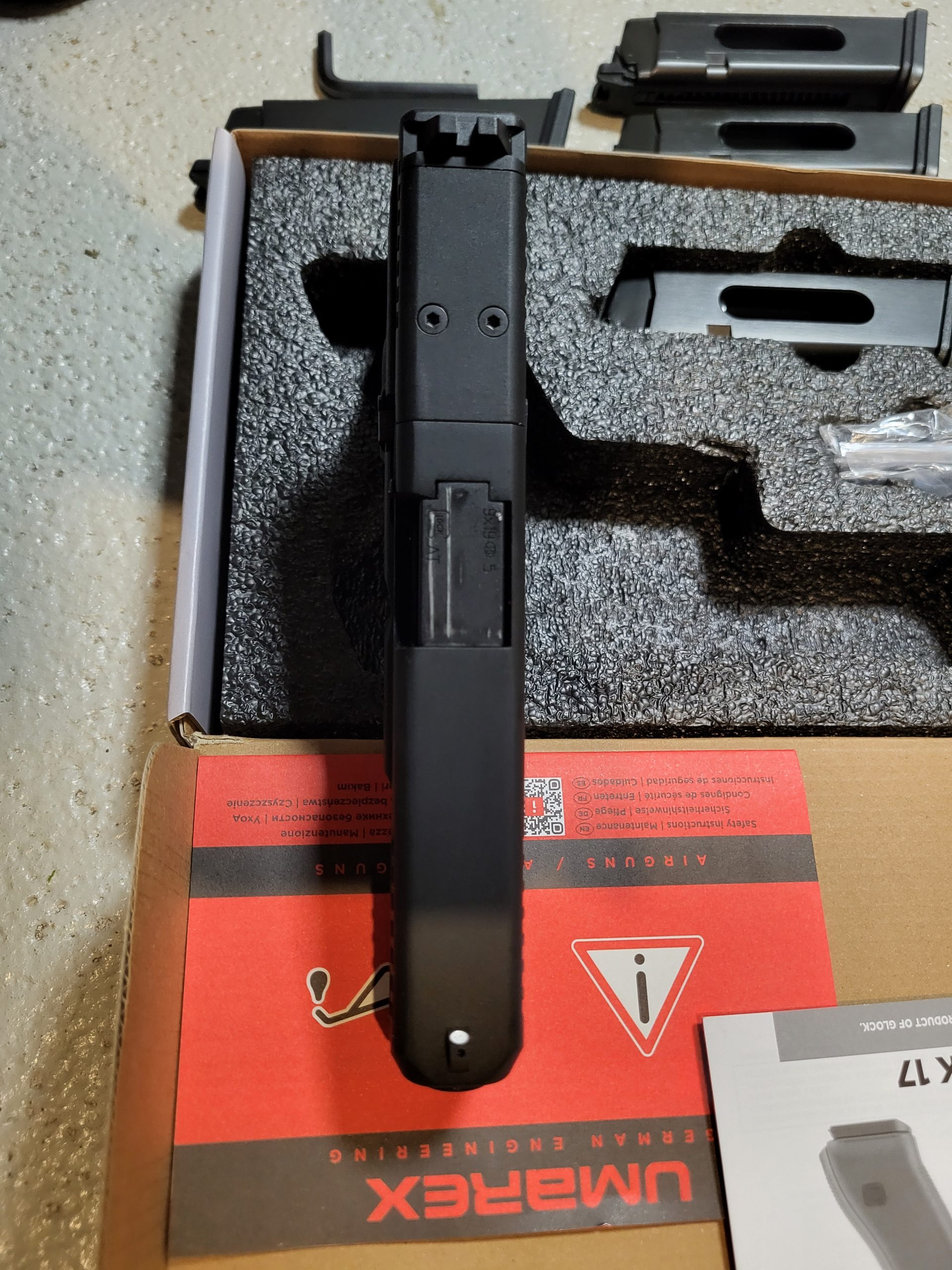 Glock 17 UMAREX CO2 et Gaz