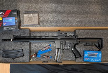 Pack Complet Airsoft (État Neuf) – Golden Eagle M4 + Vector Optics + Équipement