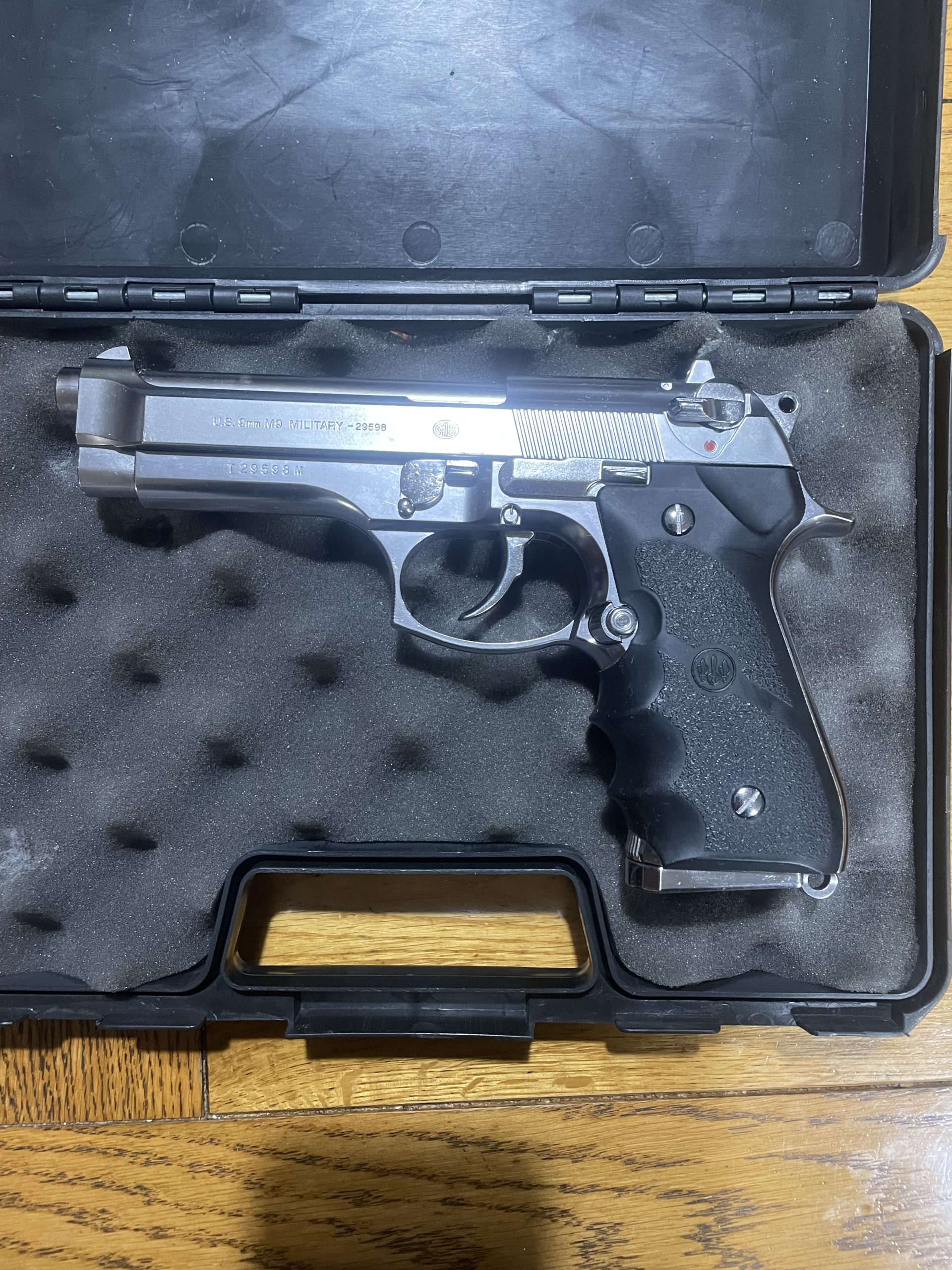 Tokyo Marui Beretta M92 Chrome