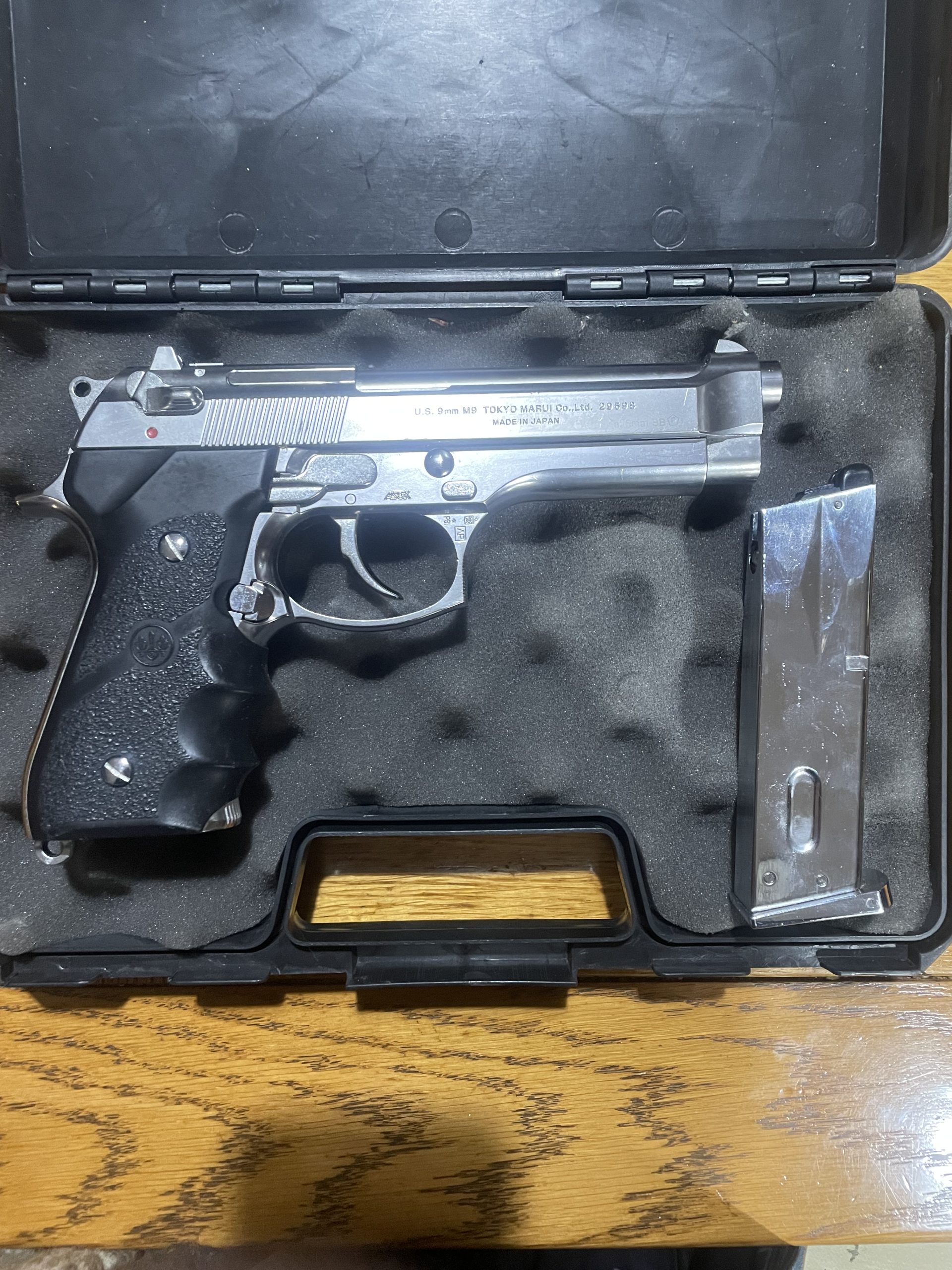 Tokyo Marui Beretta M92 Chrome