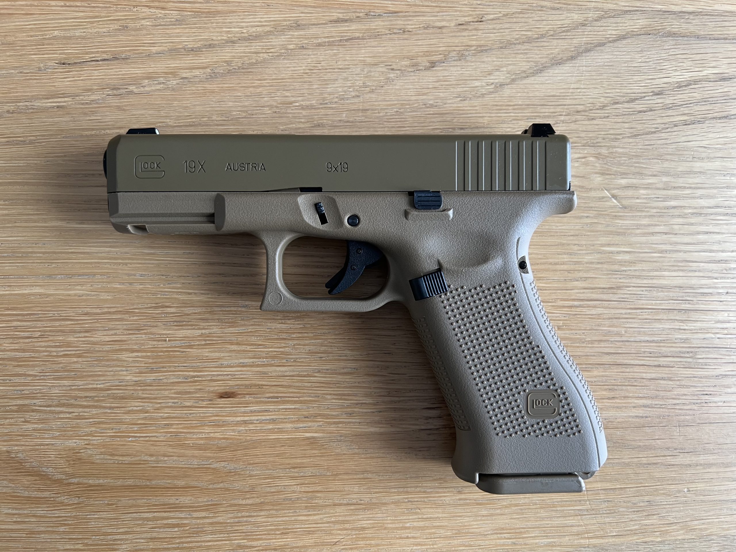 GLOCK 19 X