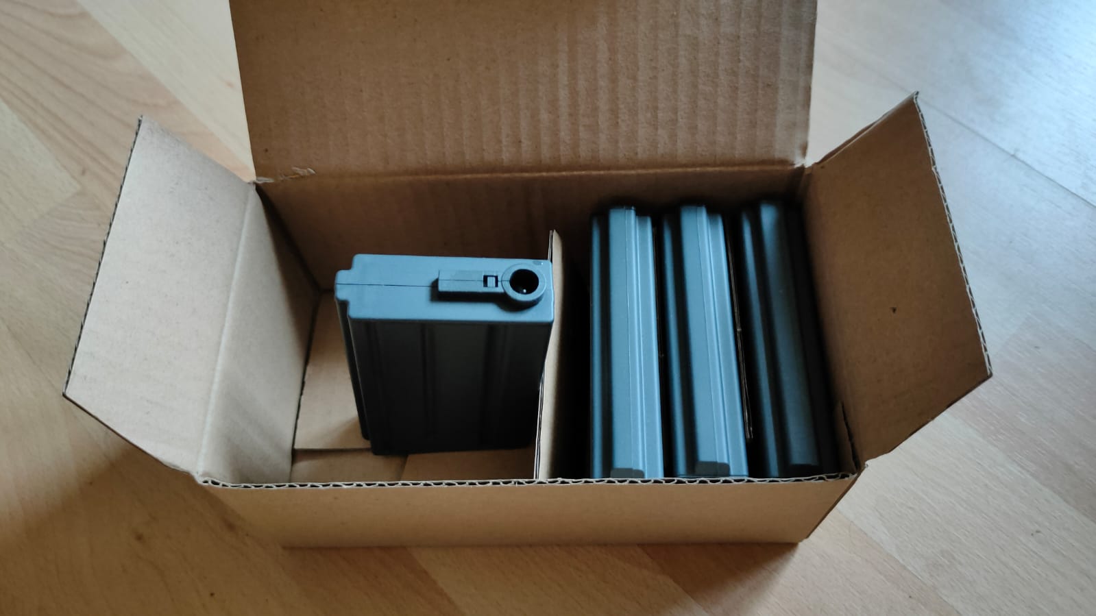 4 Chargeurs Mid-Cap 130BBs M4 Court