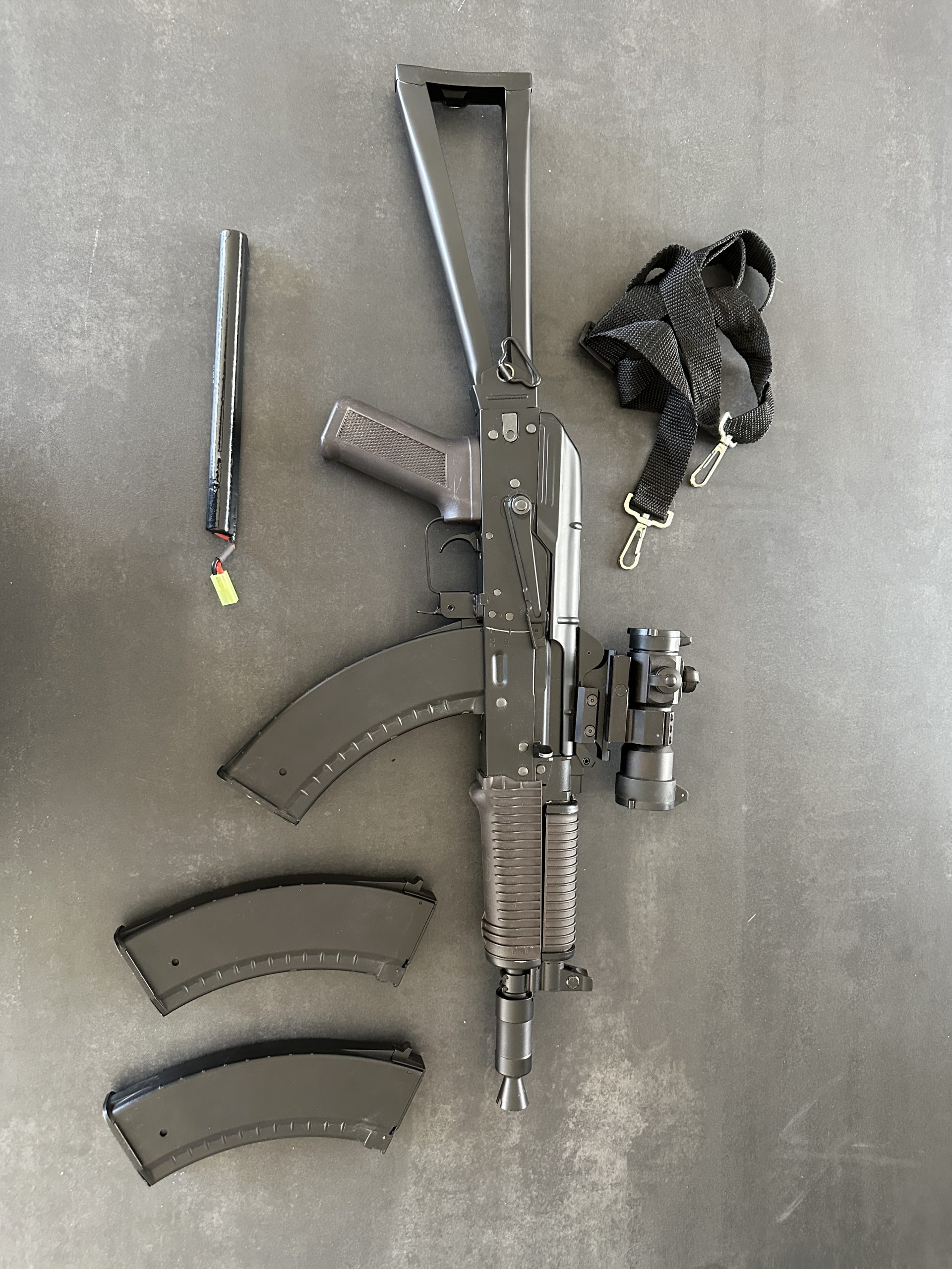 CYMA AK74U AEG — Pack complet, 6 parties jouées