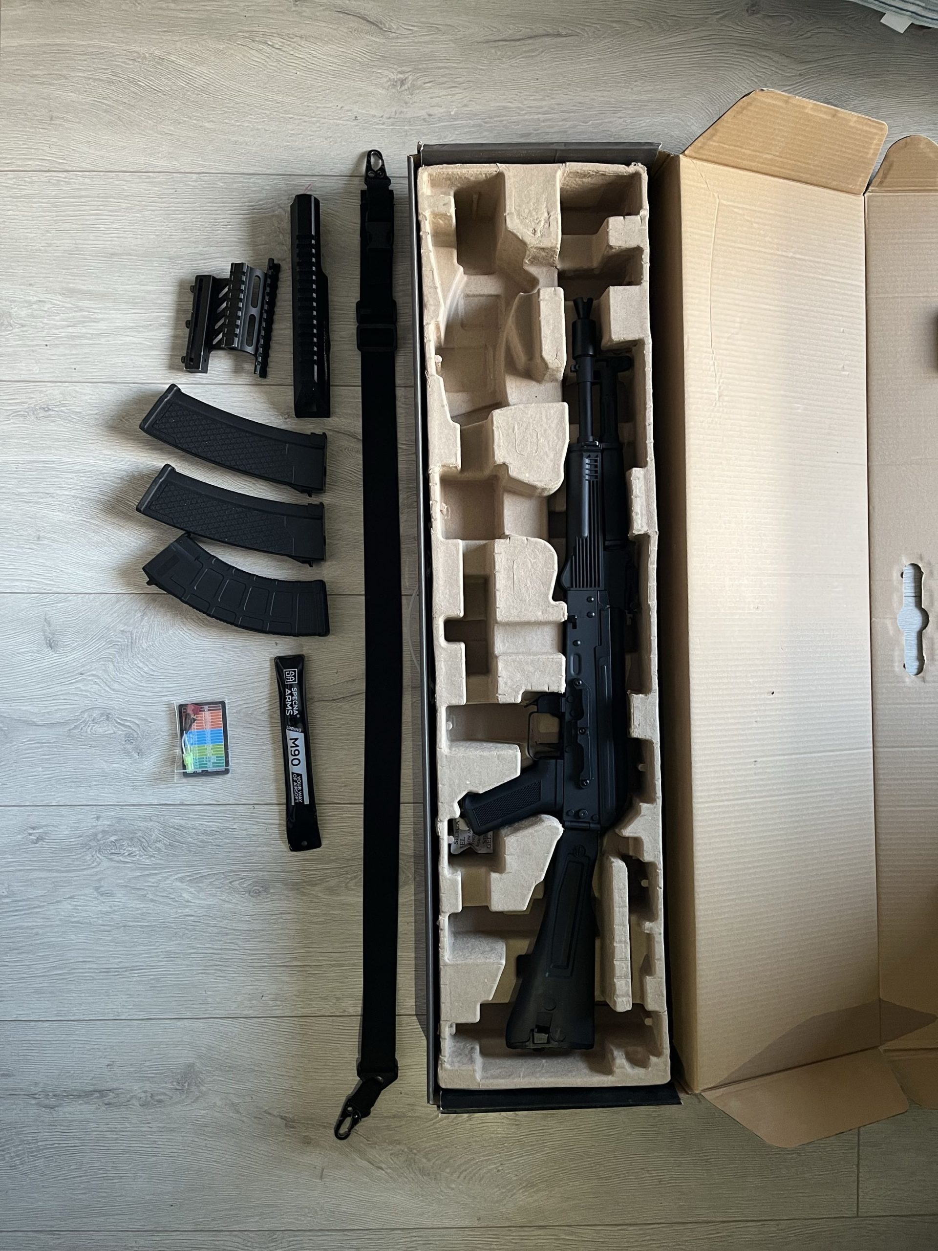 AK-105 Specna Arms (SA-J73 Gen. 2 avec ETU HAL)