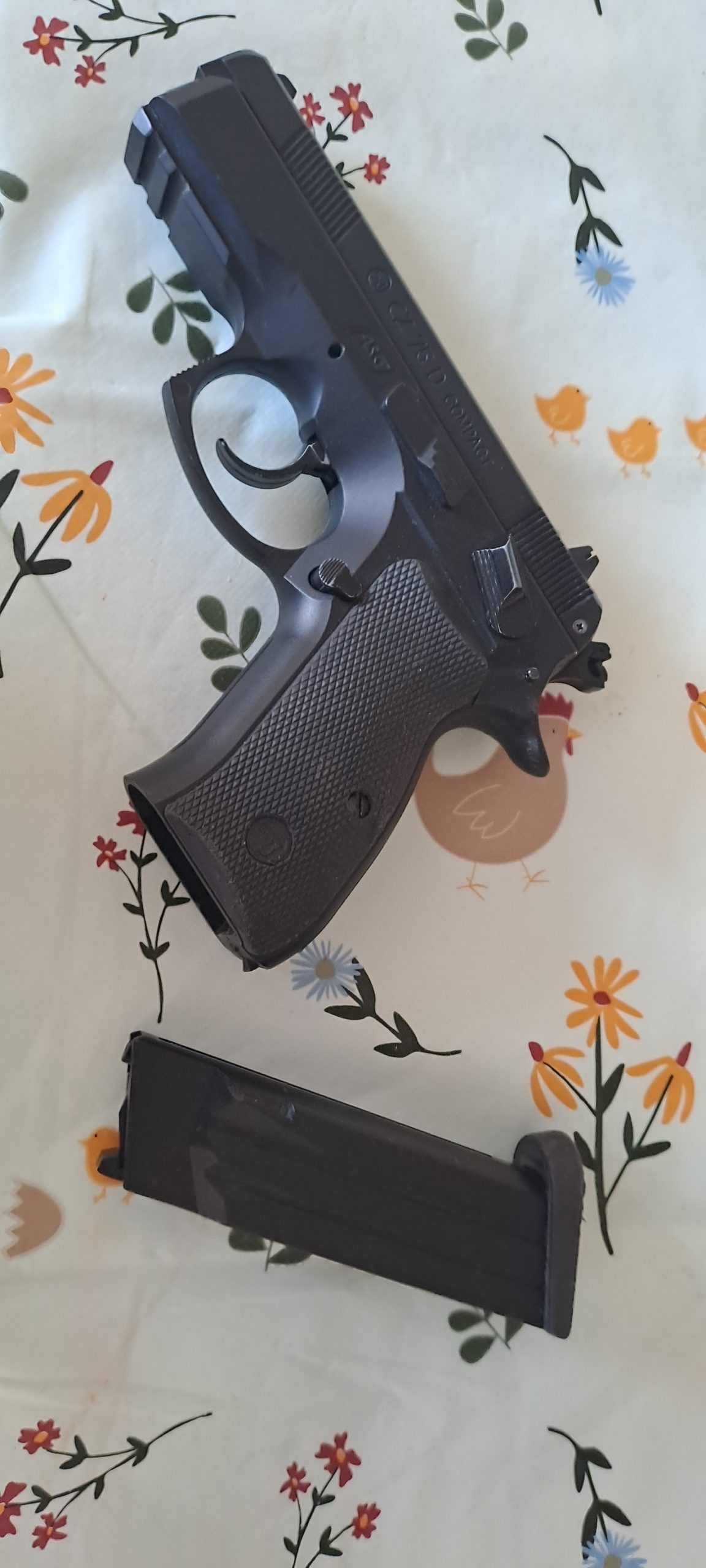 Replique a ressort de pistolet asg CZ 75 D