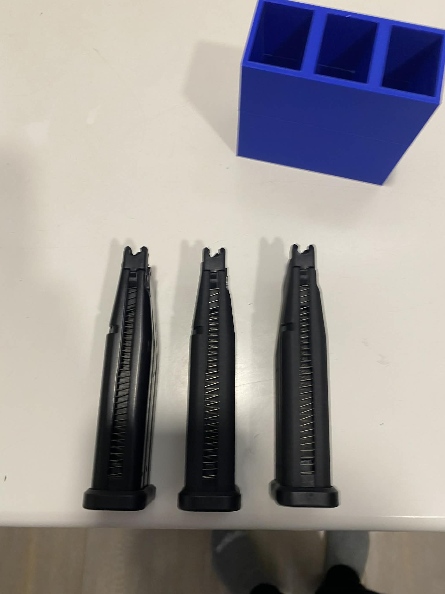 Trois chargeurs neuf pour Staccato CS