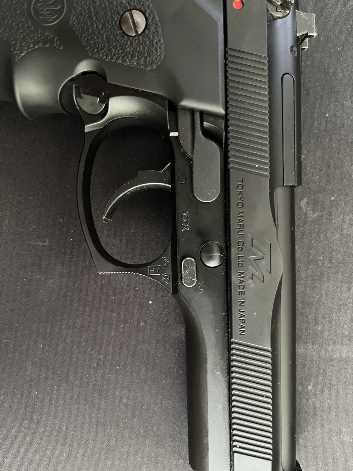 Pistolet Tokyo Marui Tactical Master + 2 chargeurs