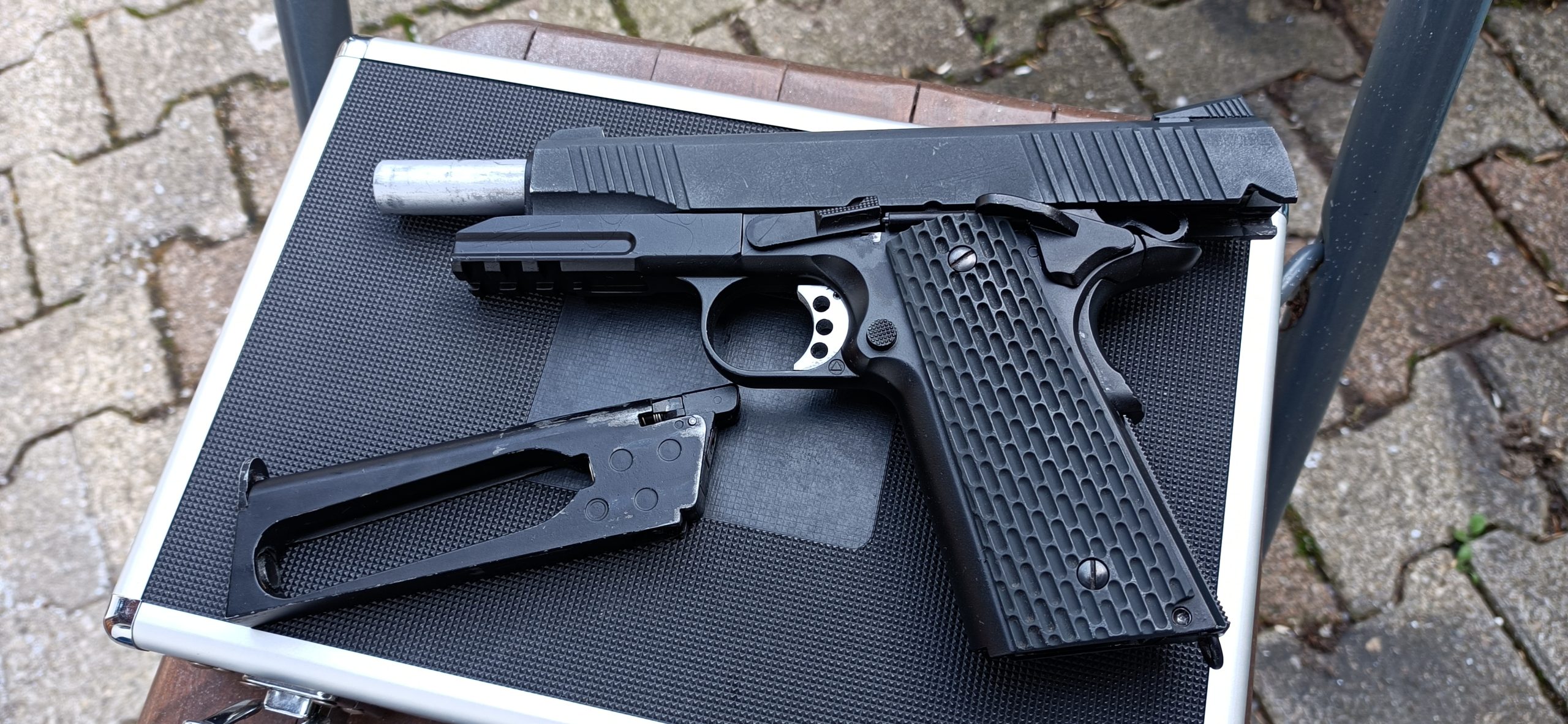 Colt 1911 Two Tone – KWC