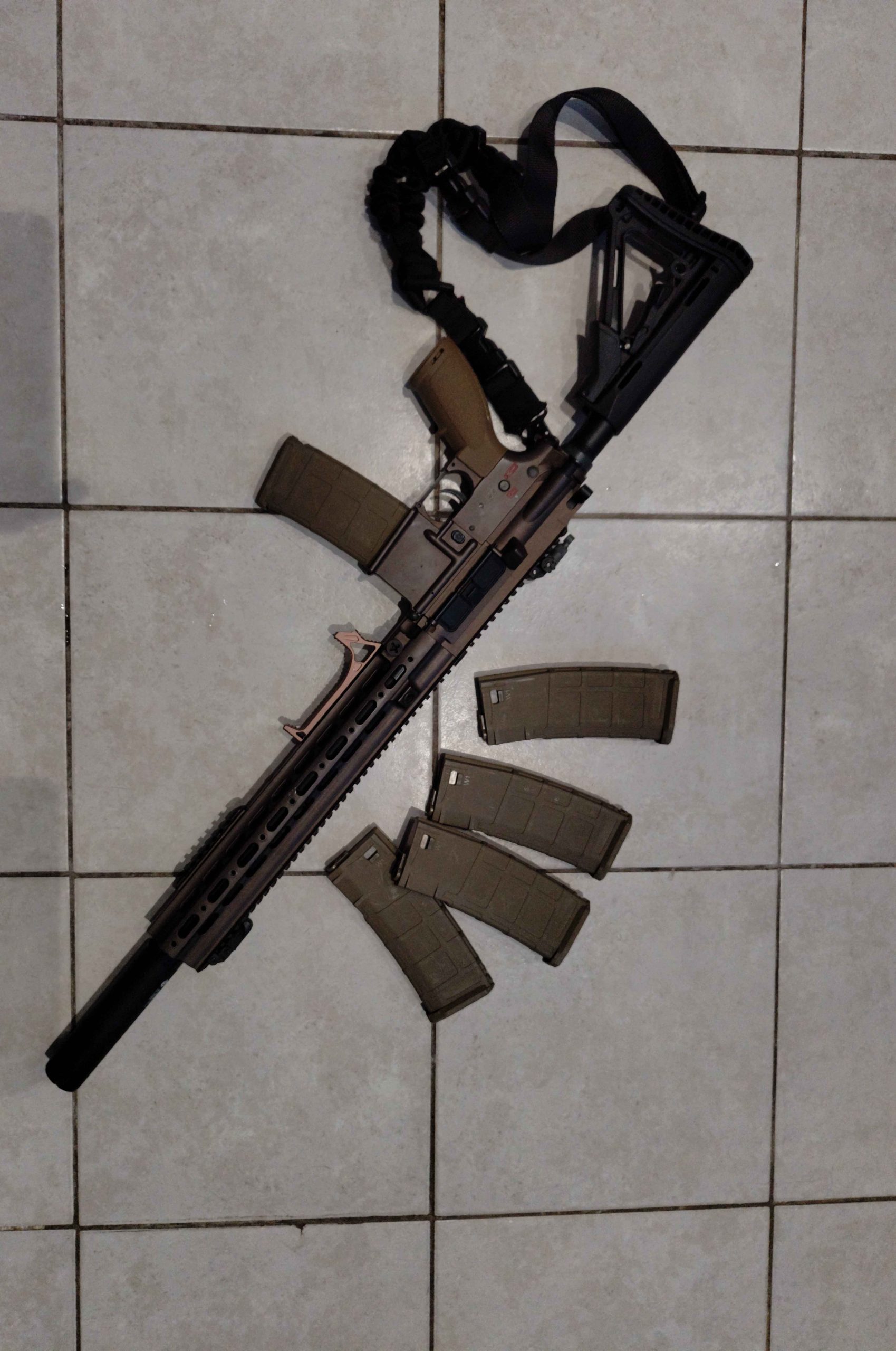 Réplique 416 E&C bronze /5 chargeurs M4 /tracer Acetech at1000