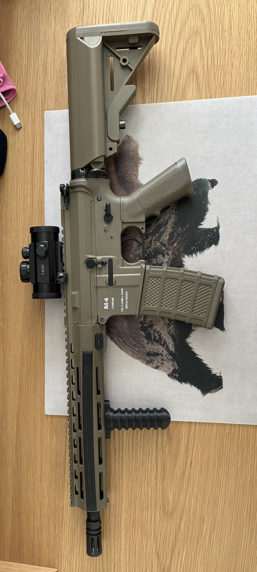 Réplique airsoft M4 + accessoires