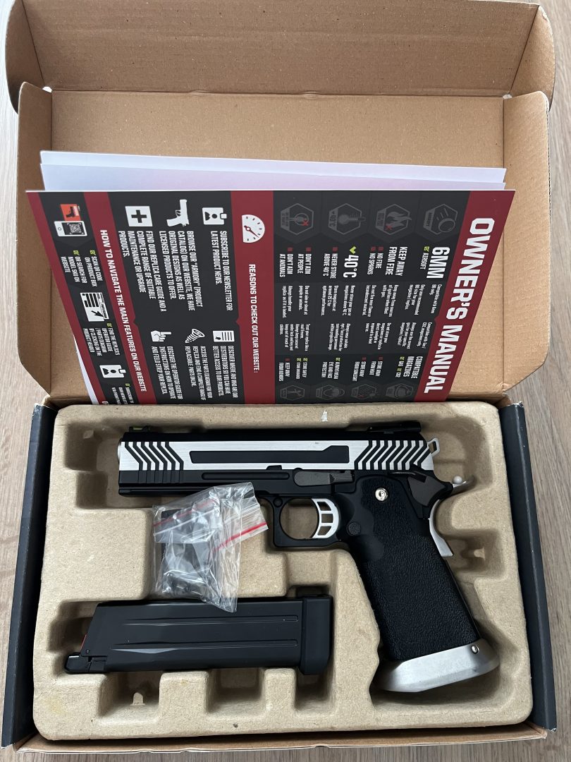AW Custom HX1101 Hi-Capa quasi NEUF + chargeur (jamais utilisé en partie)