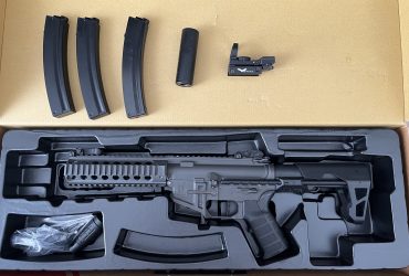 King Arms PDW 9mm SBR Shorty quasi NEUVE + 3 chargeurs + red dot + silencieux