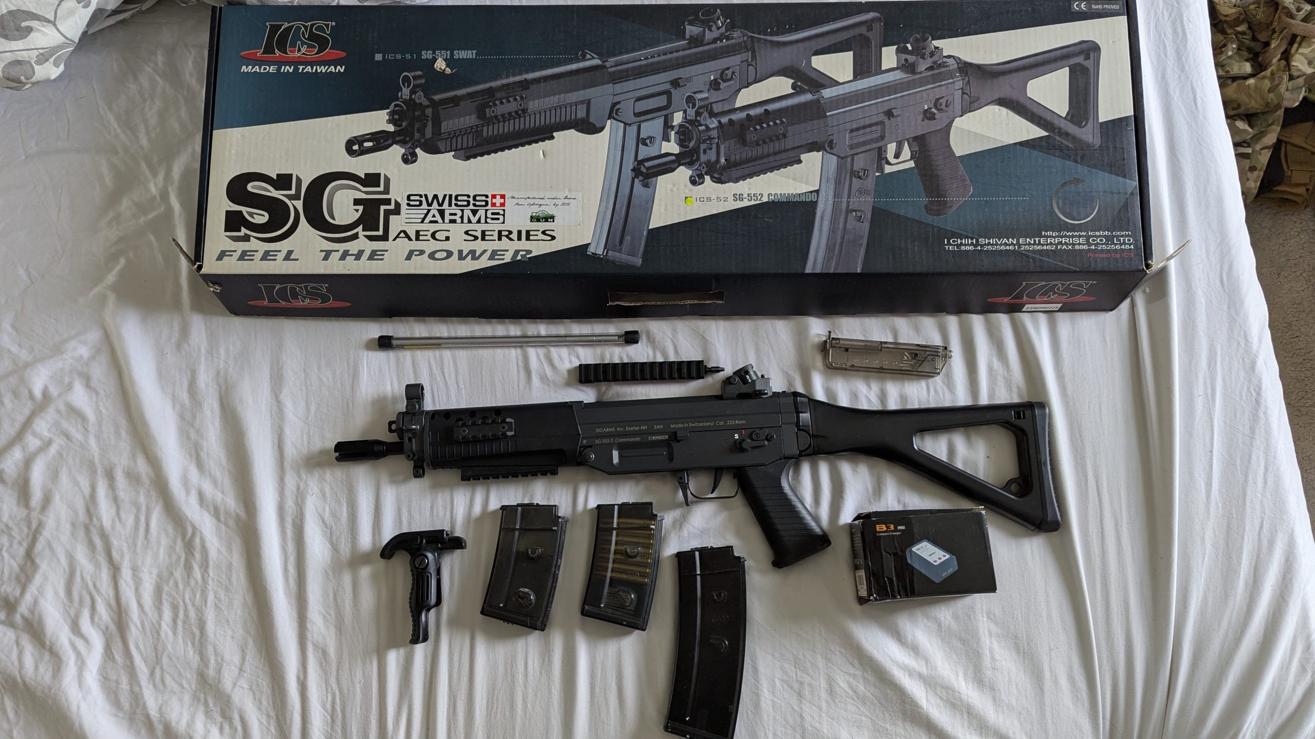 Sig Sauer 552 ICS full métal UPGRADÉ + accéssoire