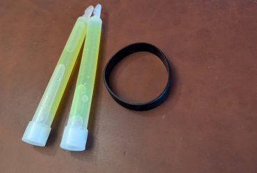 [KIT] Stick Lumineux vert x2 + Elastique noir pour crosse