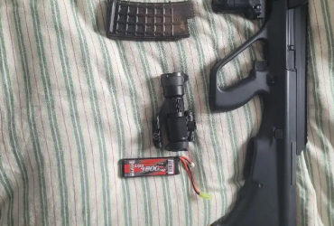 Réplique AUG High cycle Noir Tokyo Marui AEG