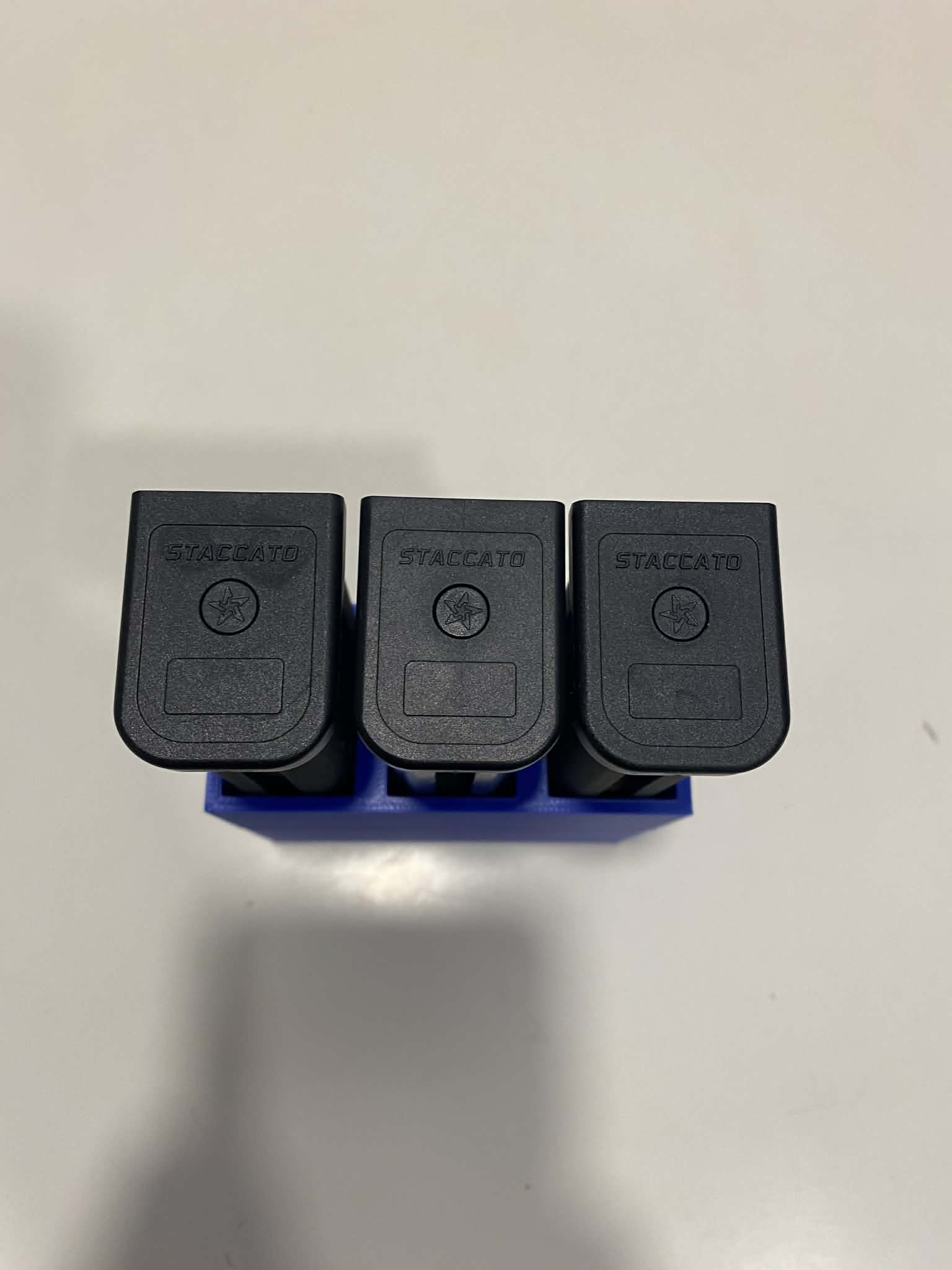 Trois chargeurs neuf pour Staccato CS