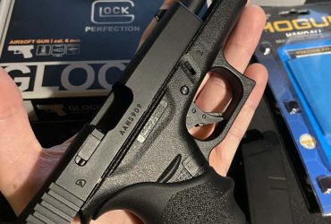 Glock 42 umarex neuf avec un chargeur supplémentaire neuf,un grip Hogue neuf