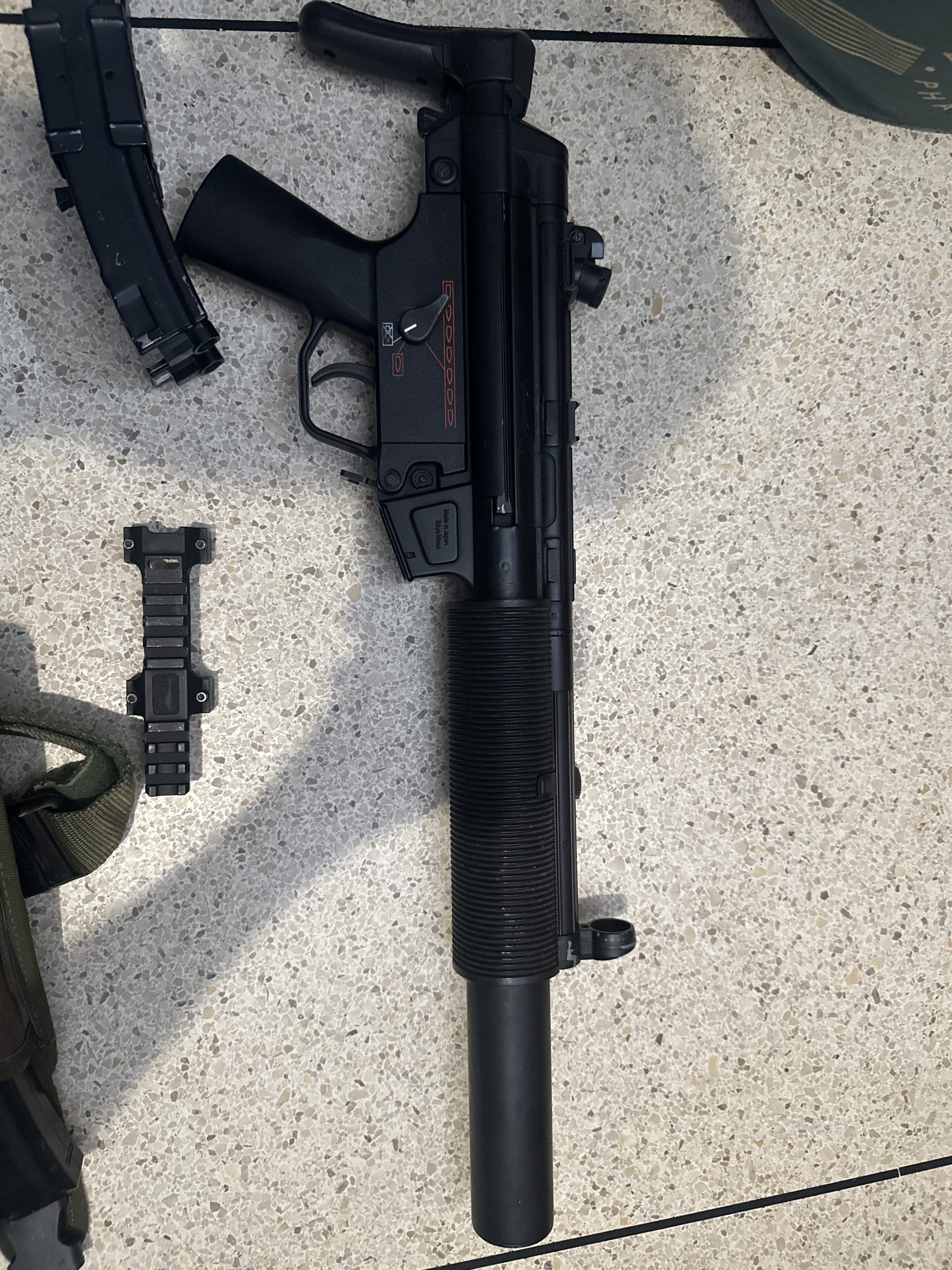 MP5 SD Tokyo Marui + Accesoires