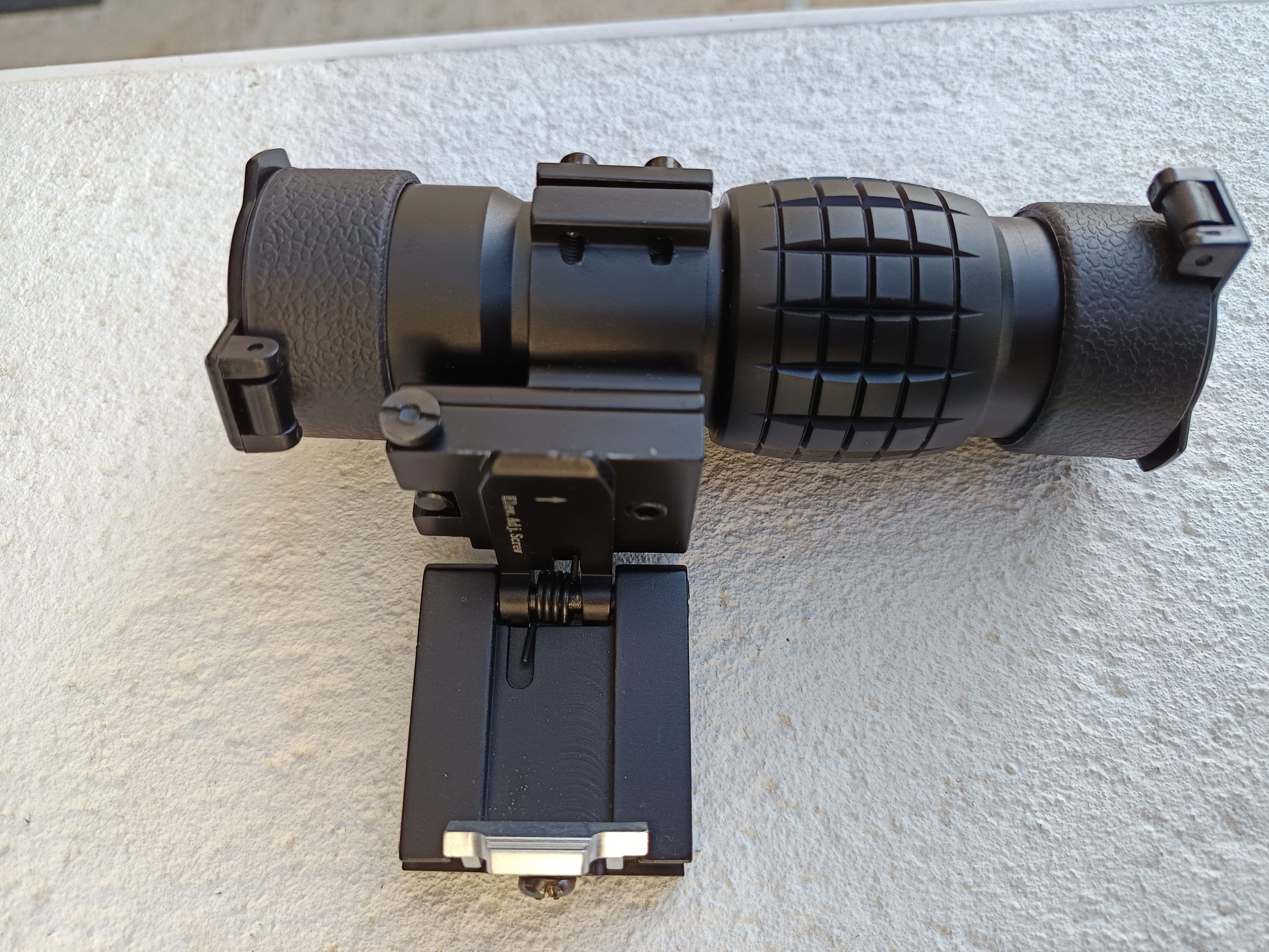 Magnifier x3