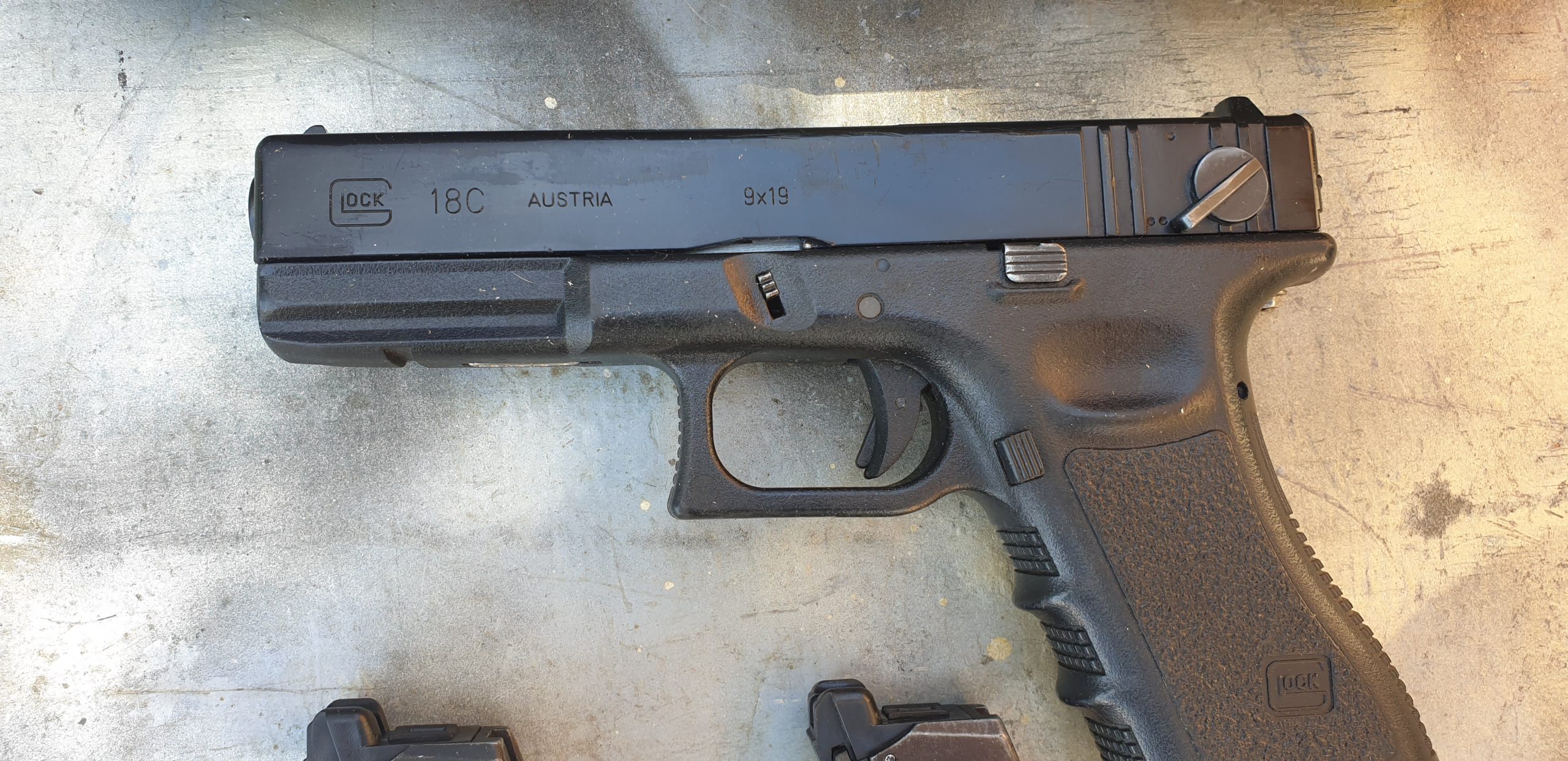 Lot GBB Tokyo Marui Glock G18c full auto