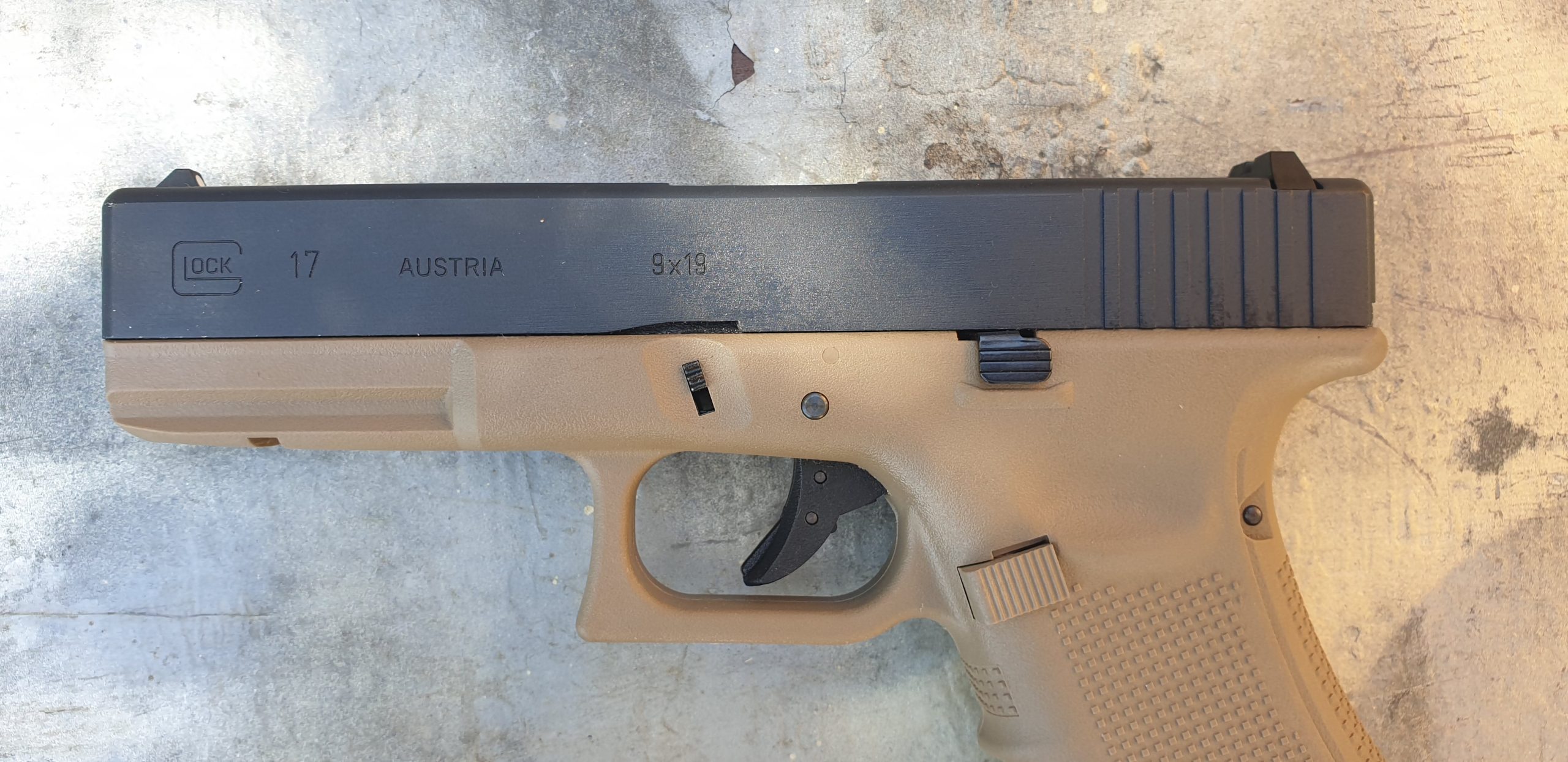 GBB WE HK3P G17 Gen. 4 + malette