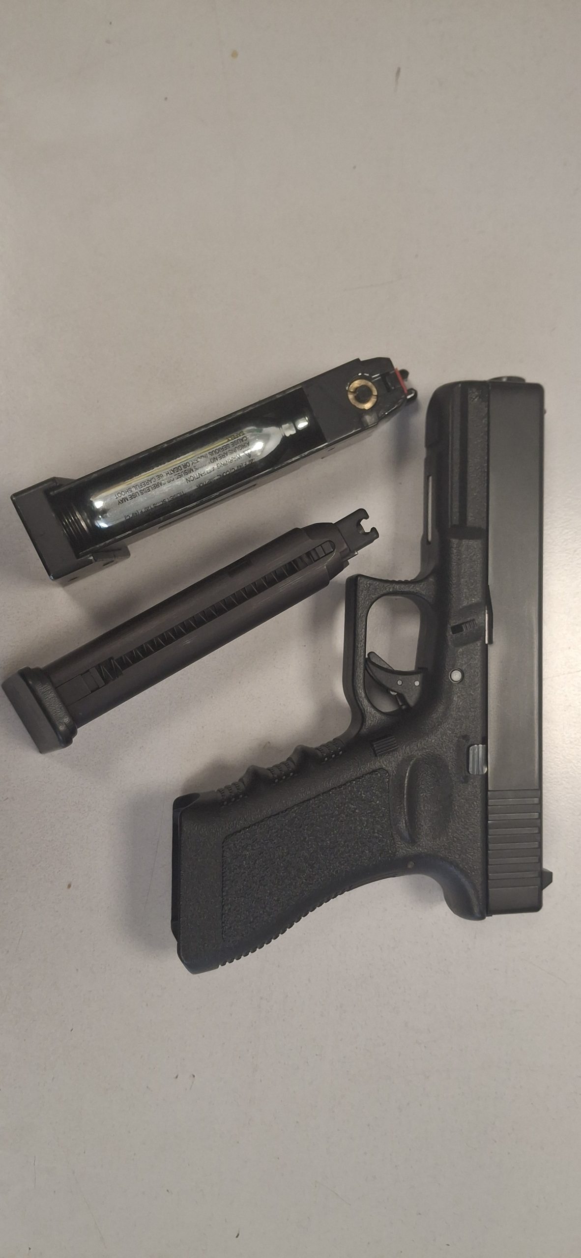 Glock 17 gen 3 gaz et co2 blowback 6 mm