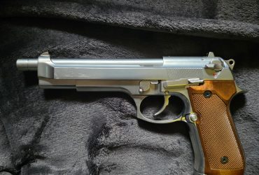 Vends 2 pistolets presque neuf