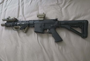 M4 custom Titan V2