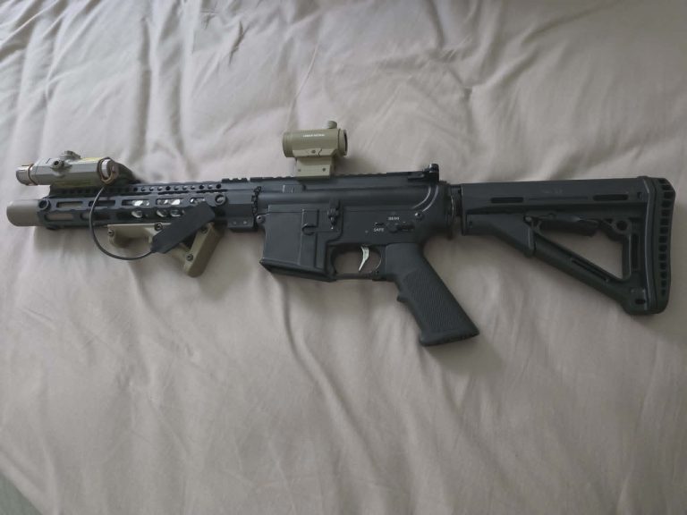 M4 custom Titan V2