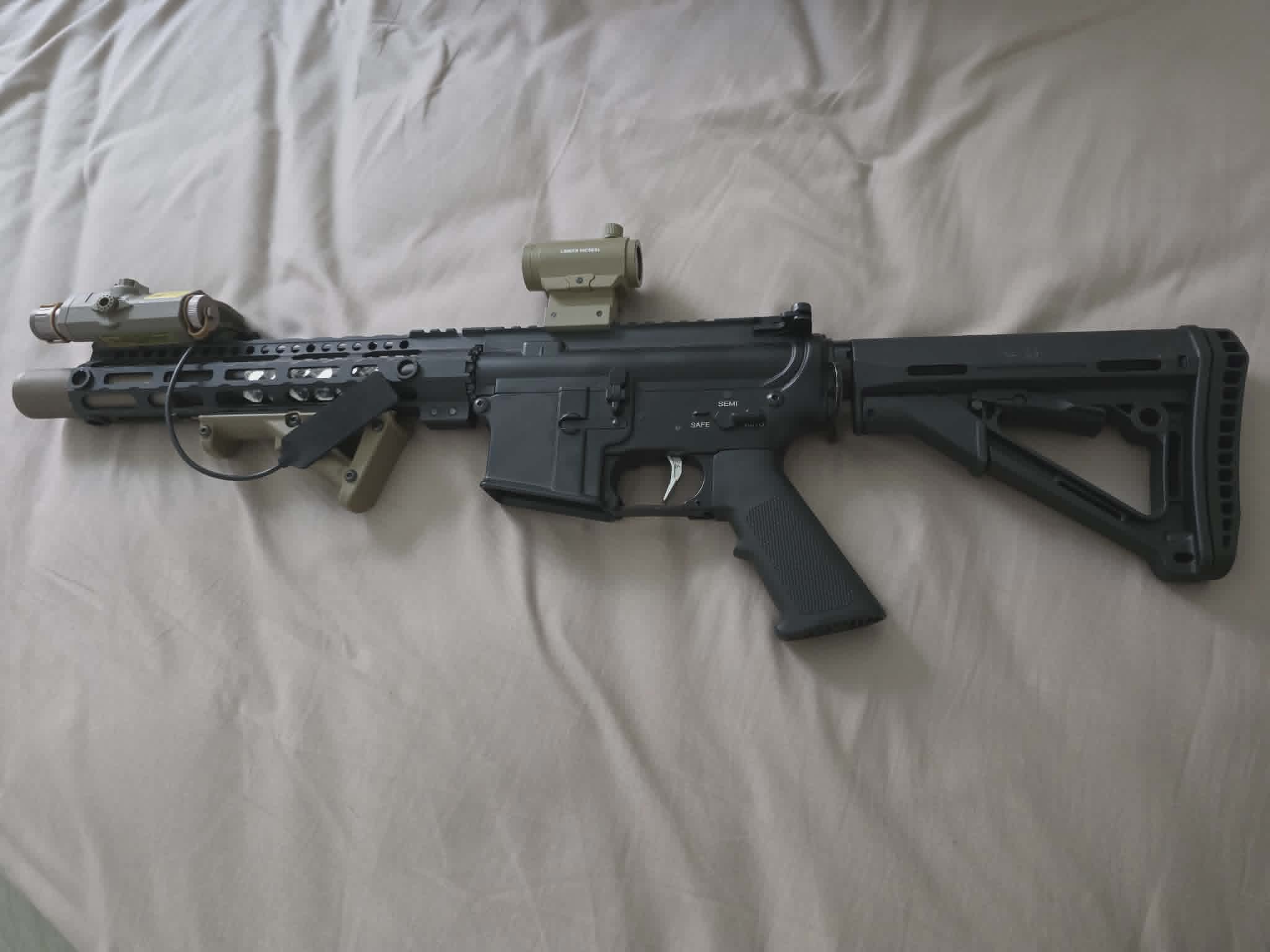 M4 custom Titan V2