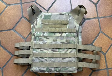 Plate carrier