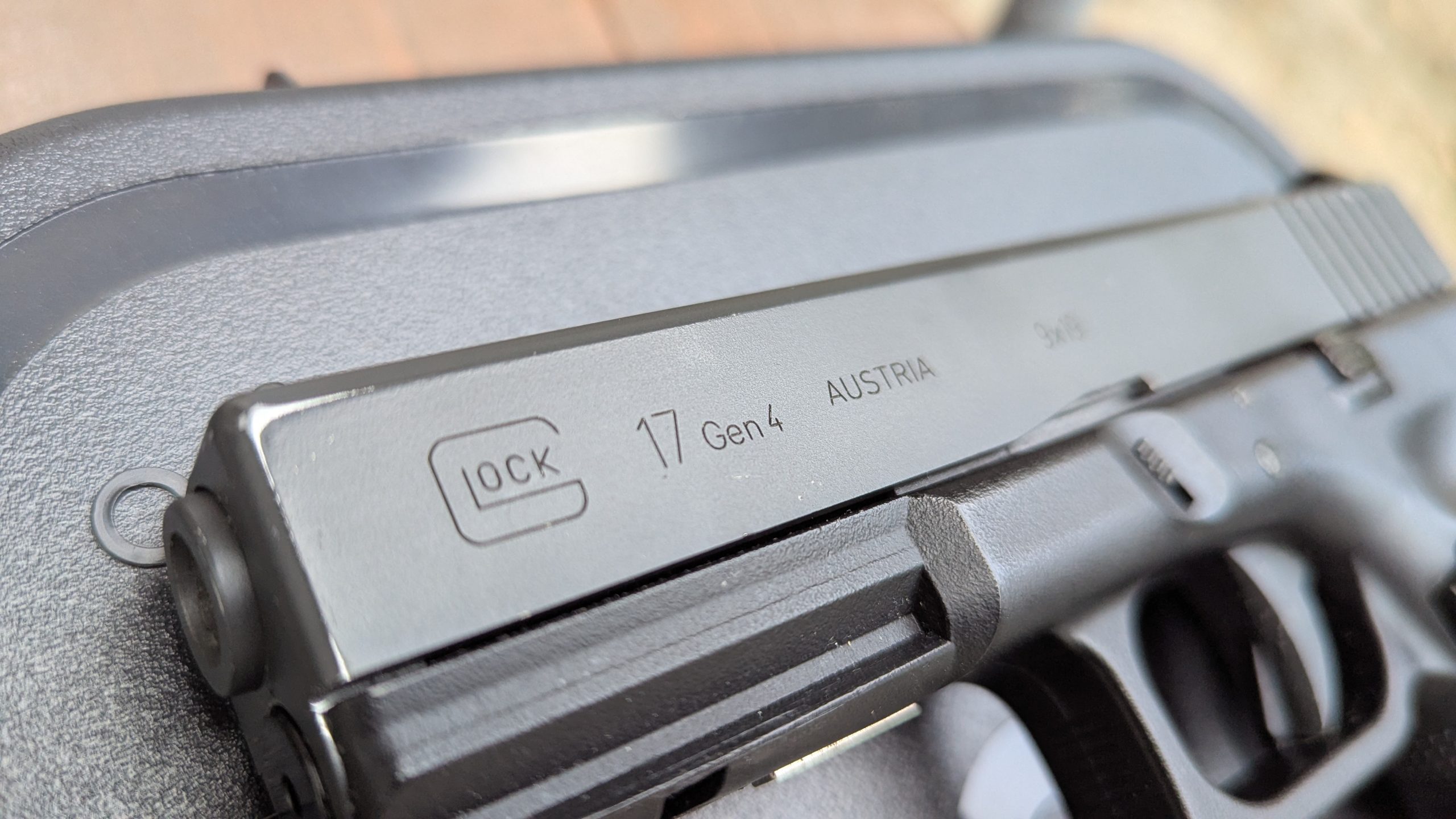 Glock 17 Gen4 GBB Co2 [+2 chargeurs]
