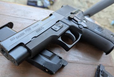 Sig Sauer P226 marquage RS +3 chargeurs