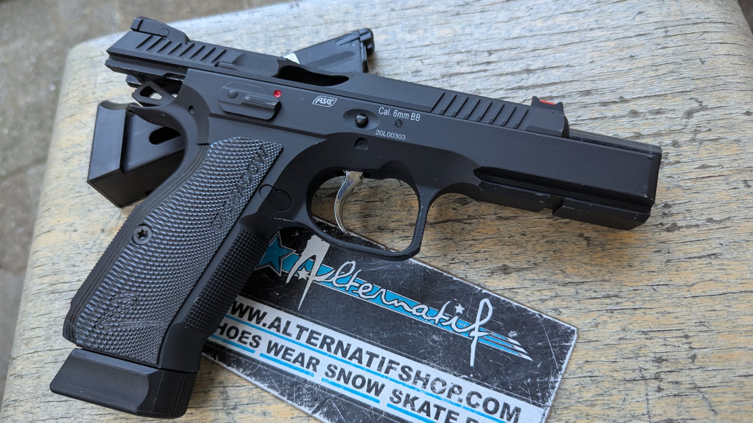 CZ Shadow 2  [+3 chargeurs]
