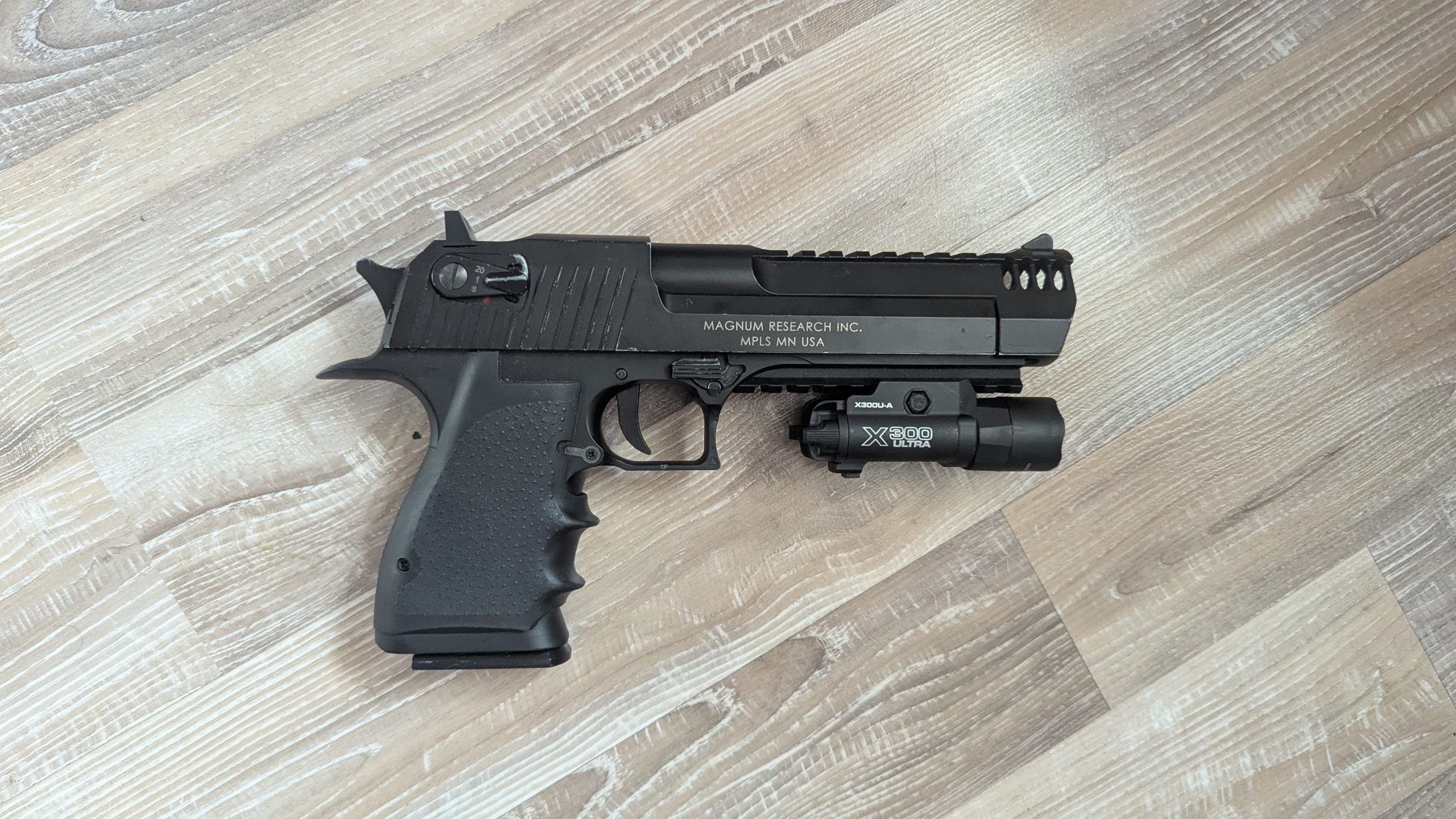 Desert Eagle L6