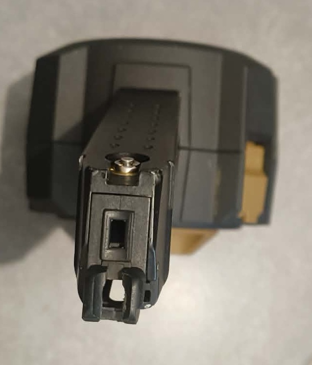 Chargeur Airsoft Glock 17 HFC – 130 billes – Très bon état
