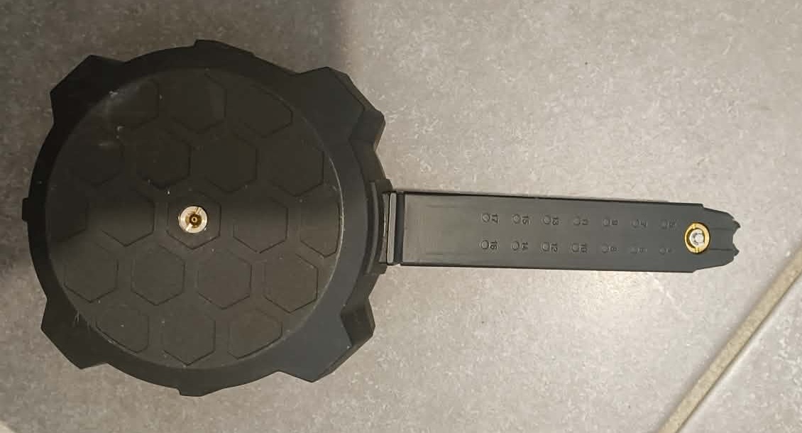 Chargeur Airsoft Glock 17 HFC – 130 billes – Très bon état