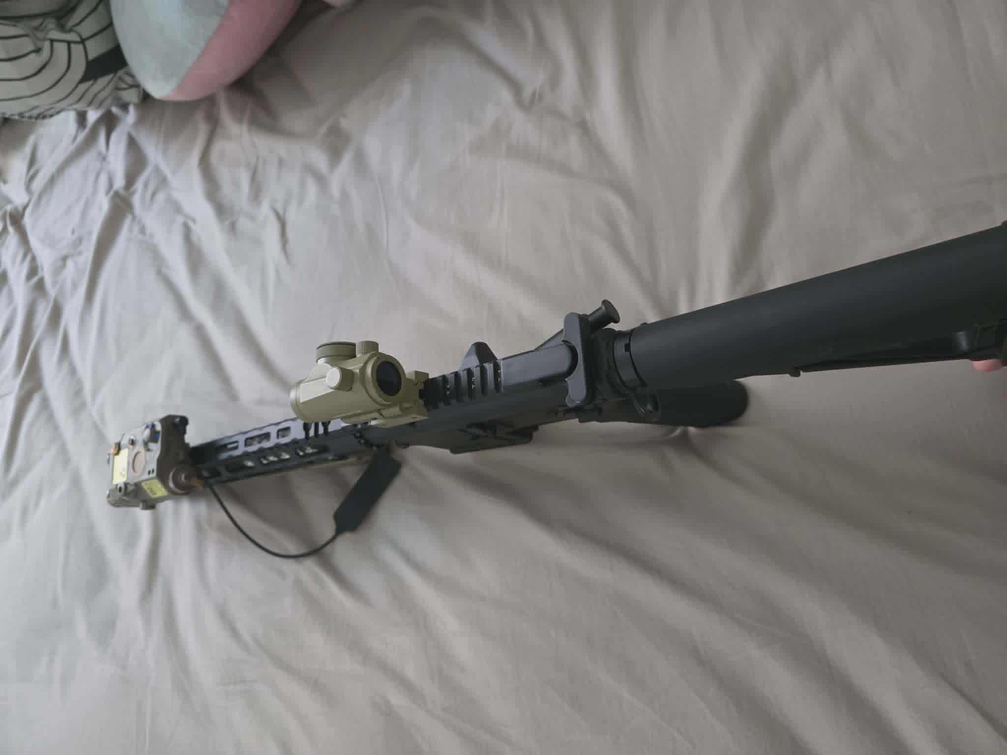 M4 custom Titan V2
