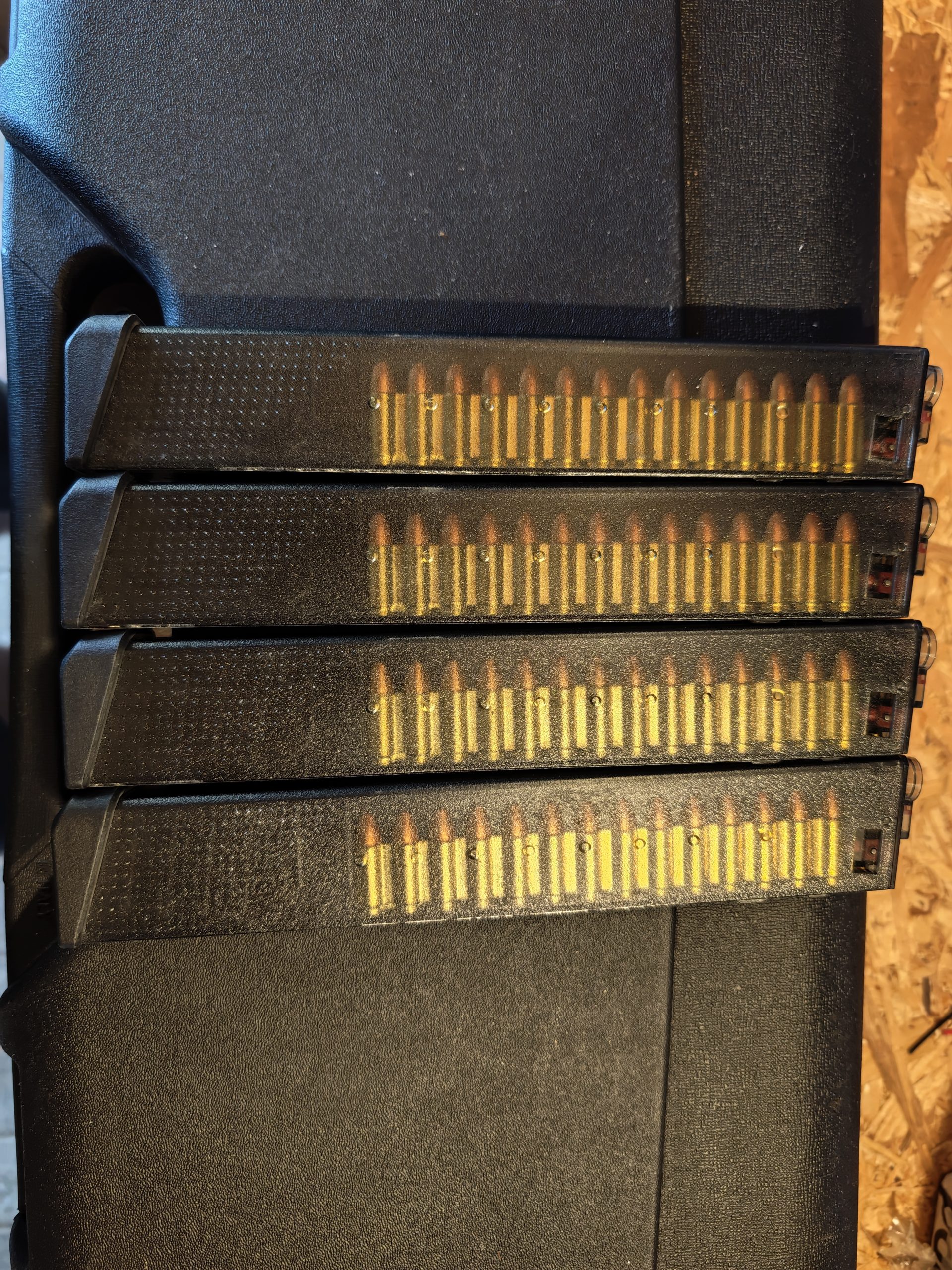 Lot 4 chargeurs ICS PDW9