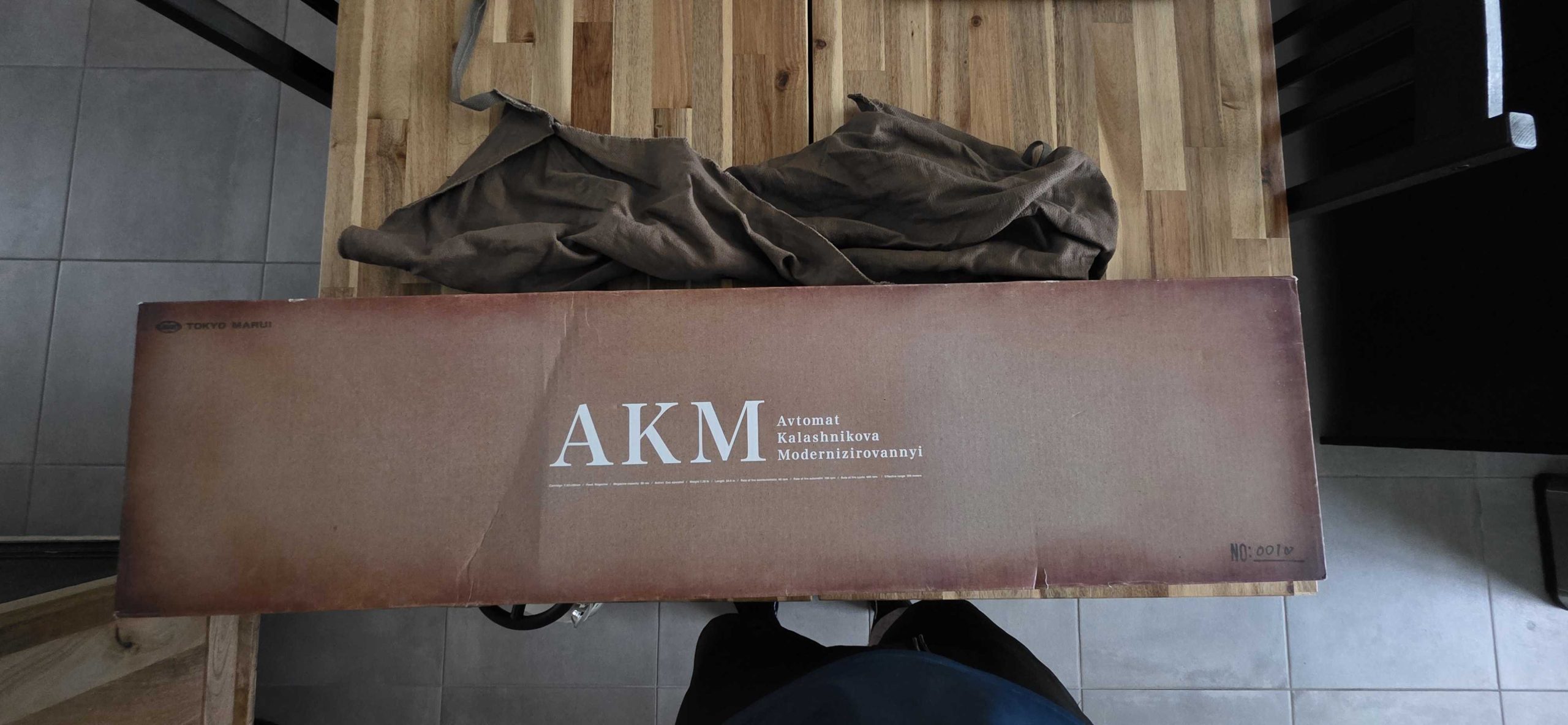 TM AKM upgrade + 7 mags + accessoires