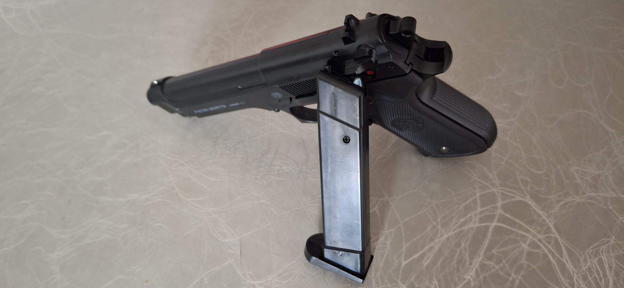 Beretta M92FS à ressort culasse métal