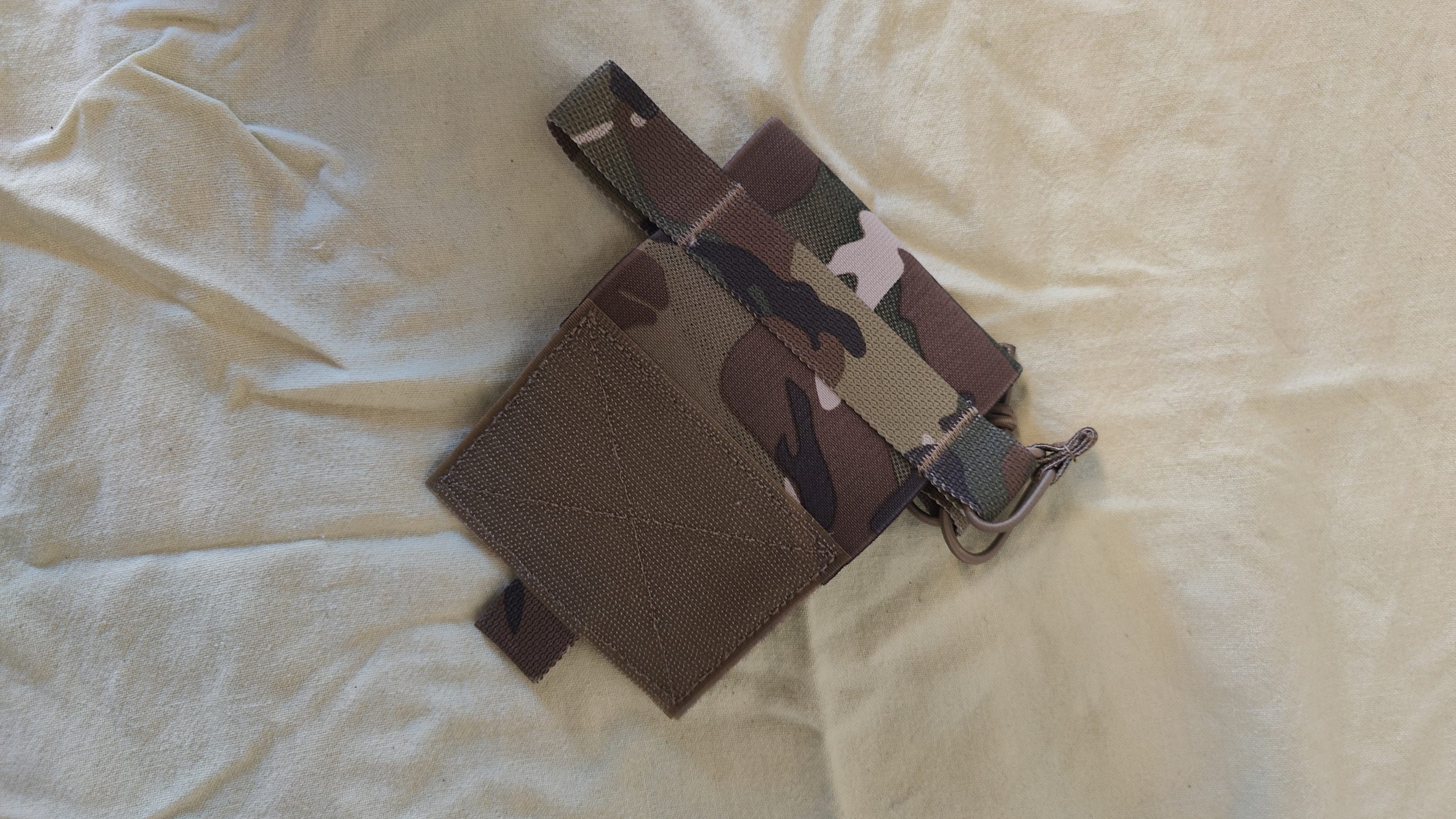 Poche latérale Multicam