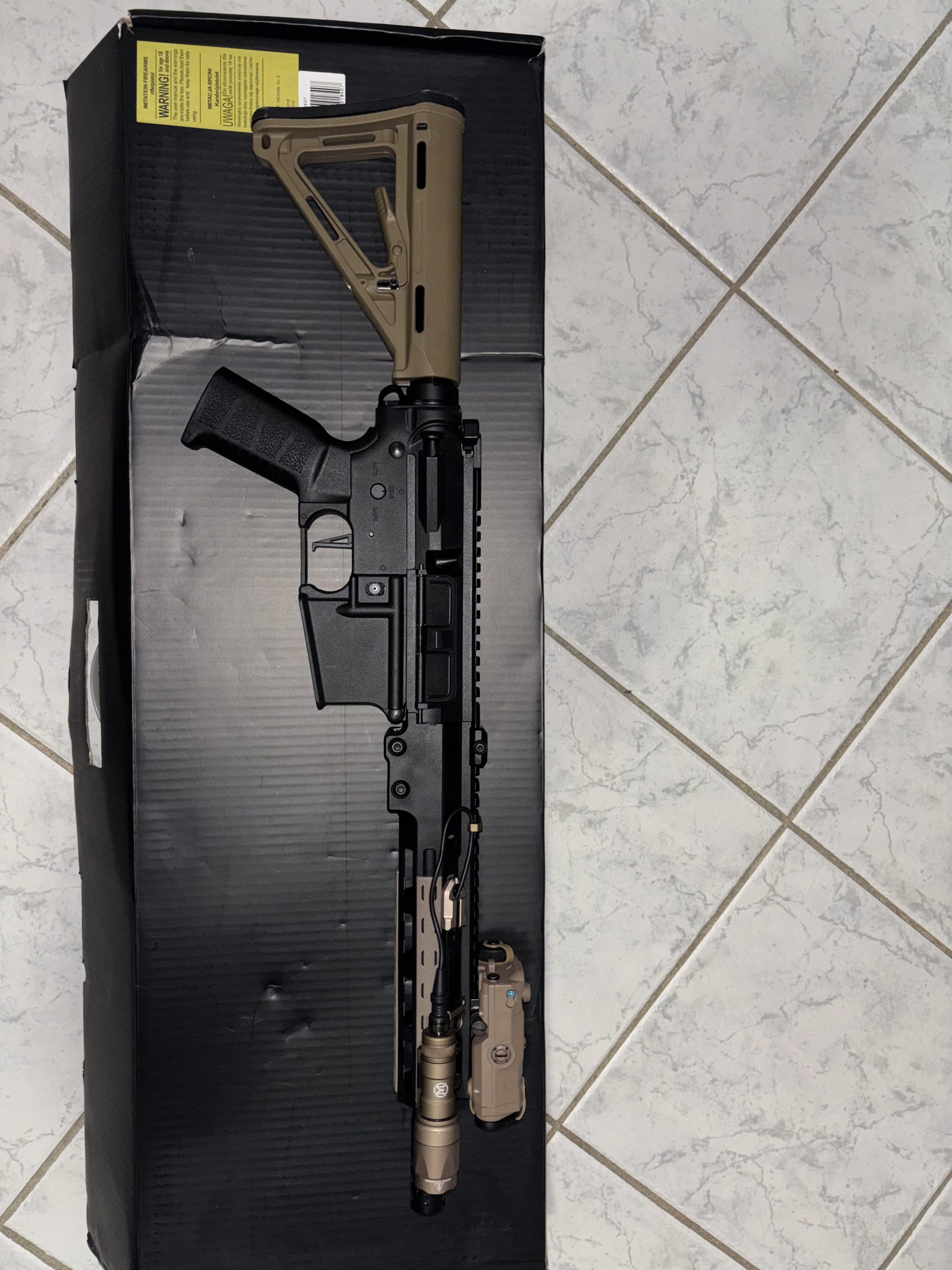 M4 URG DSG, Glock 19 VFC et autres