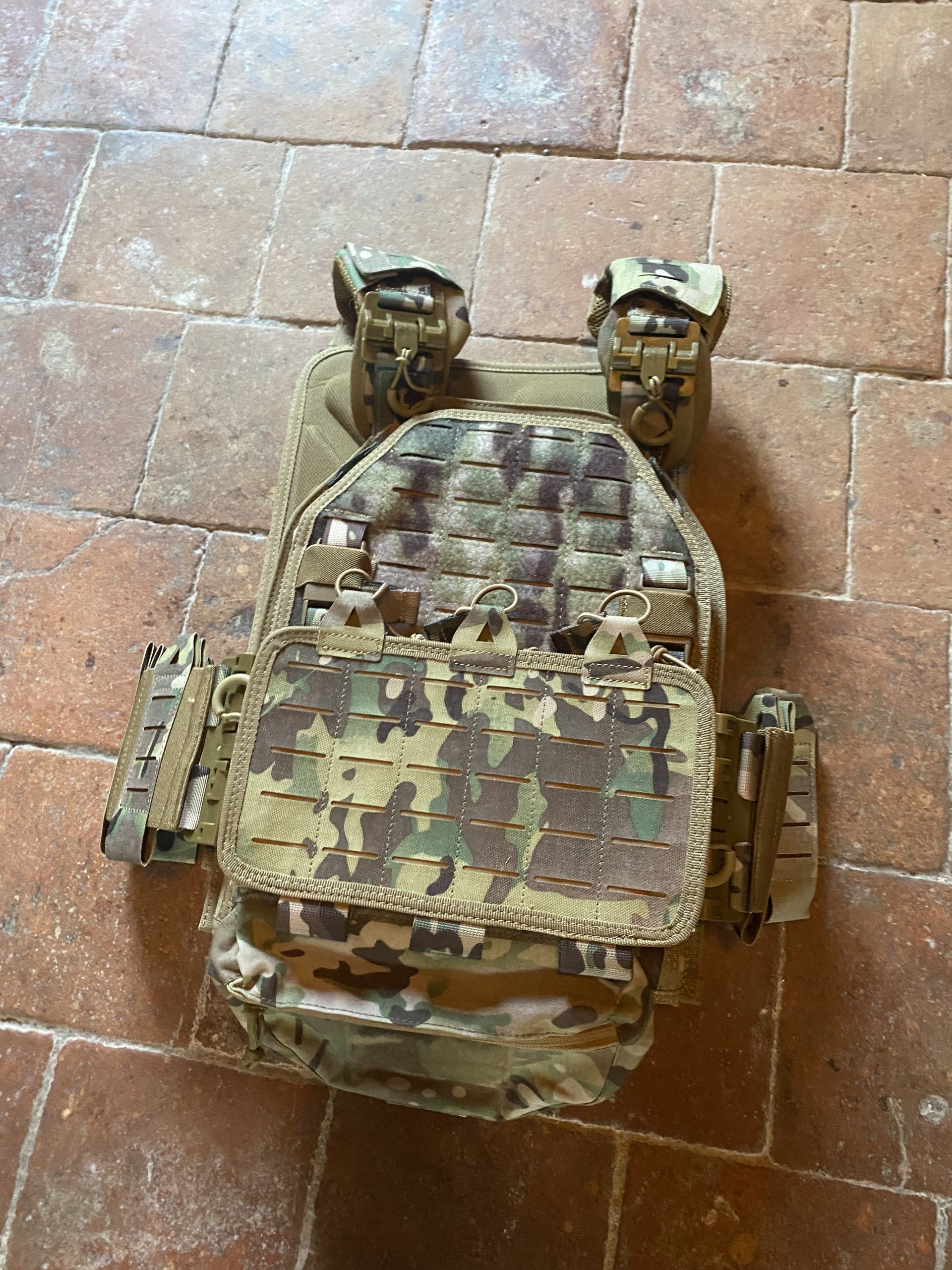 Gilet tactique multicam