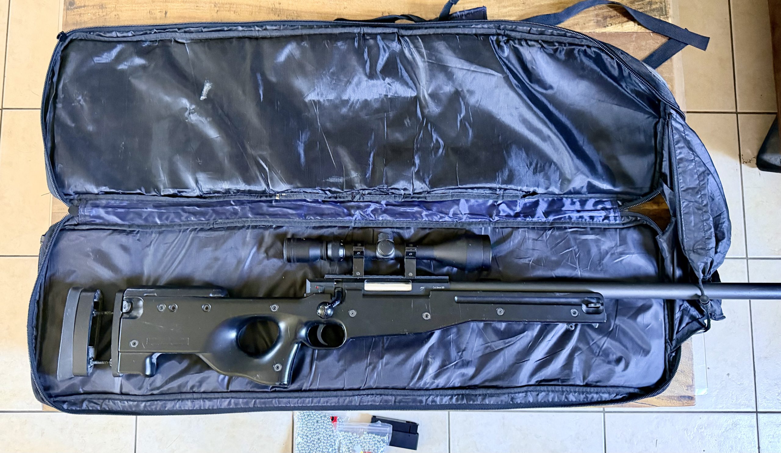 Pack Complet Airsoft – Réplique M4 Colt, Fusil Sniper Type L96 & Équipement Tactique Tactique