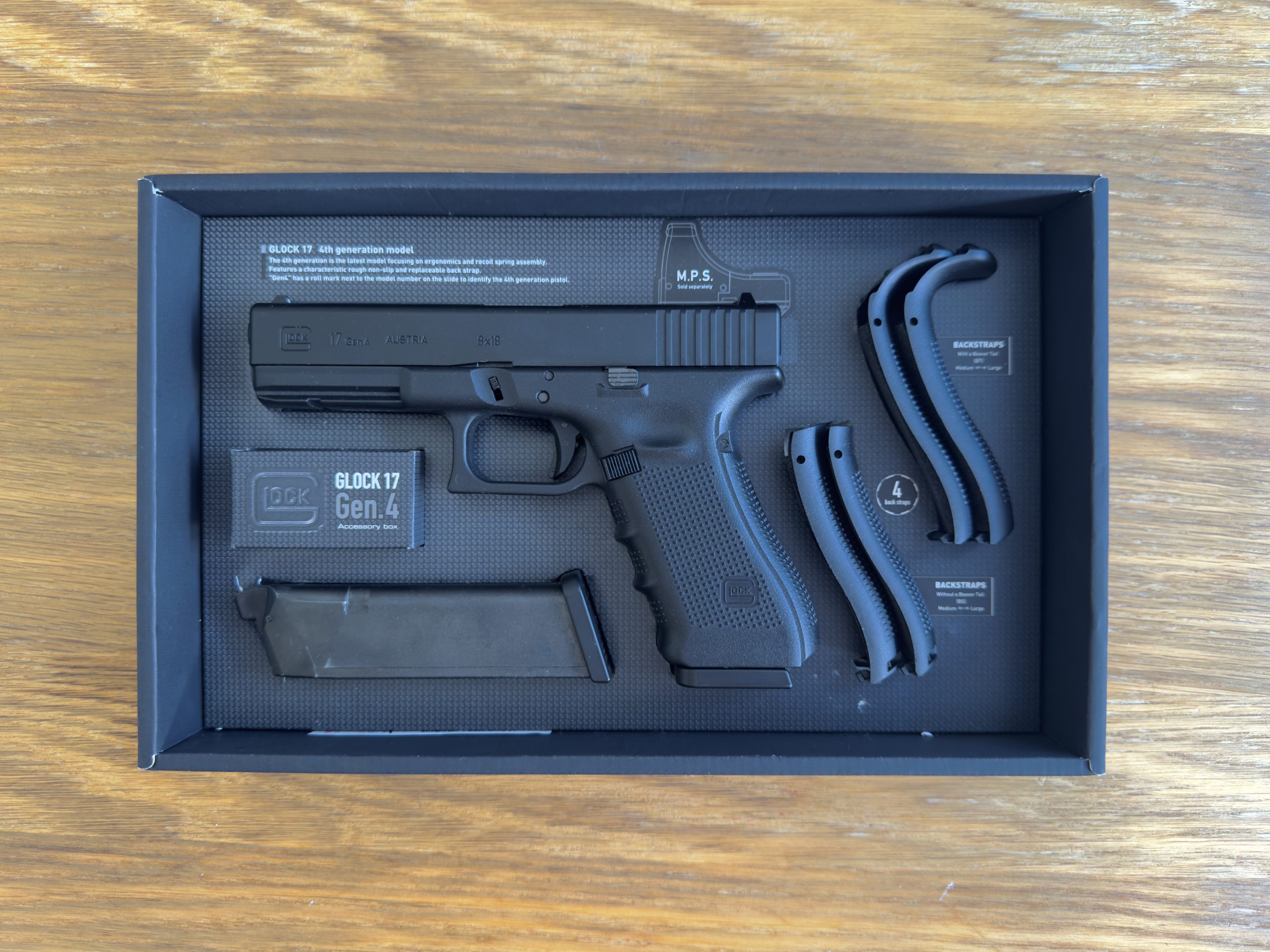 Glock 17 Gen 4 Tokyo Marui (quasi neuf) + billes & BB loader
