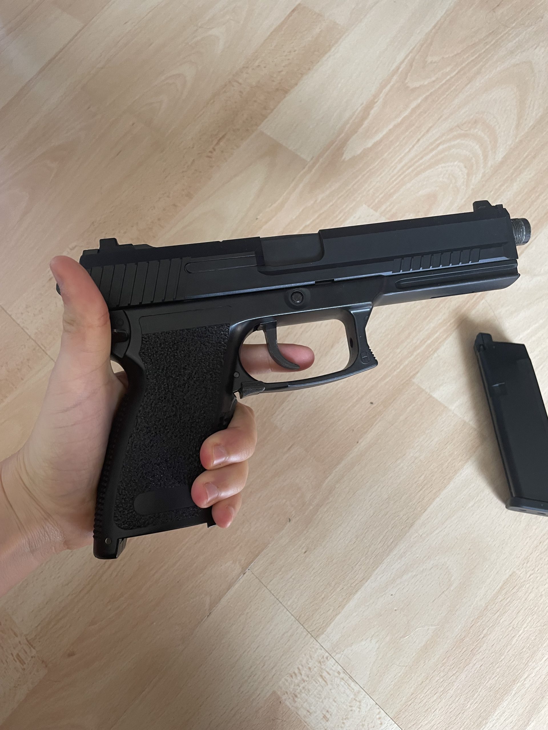 mk23+2 chargeurs