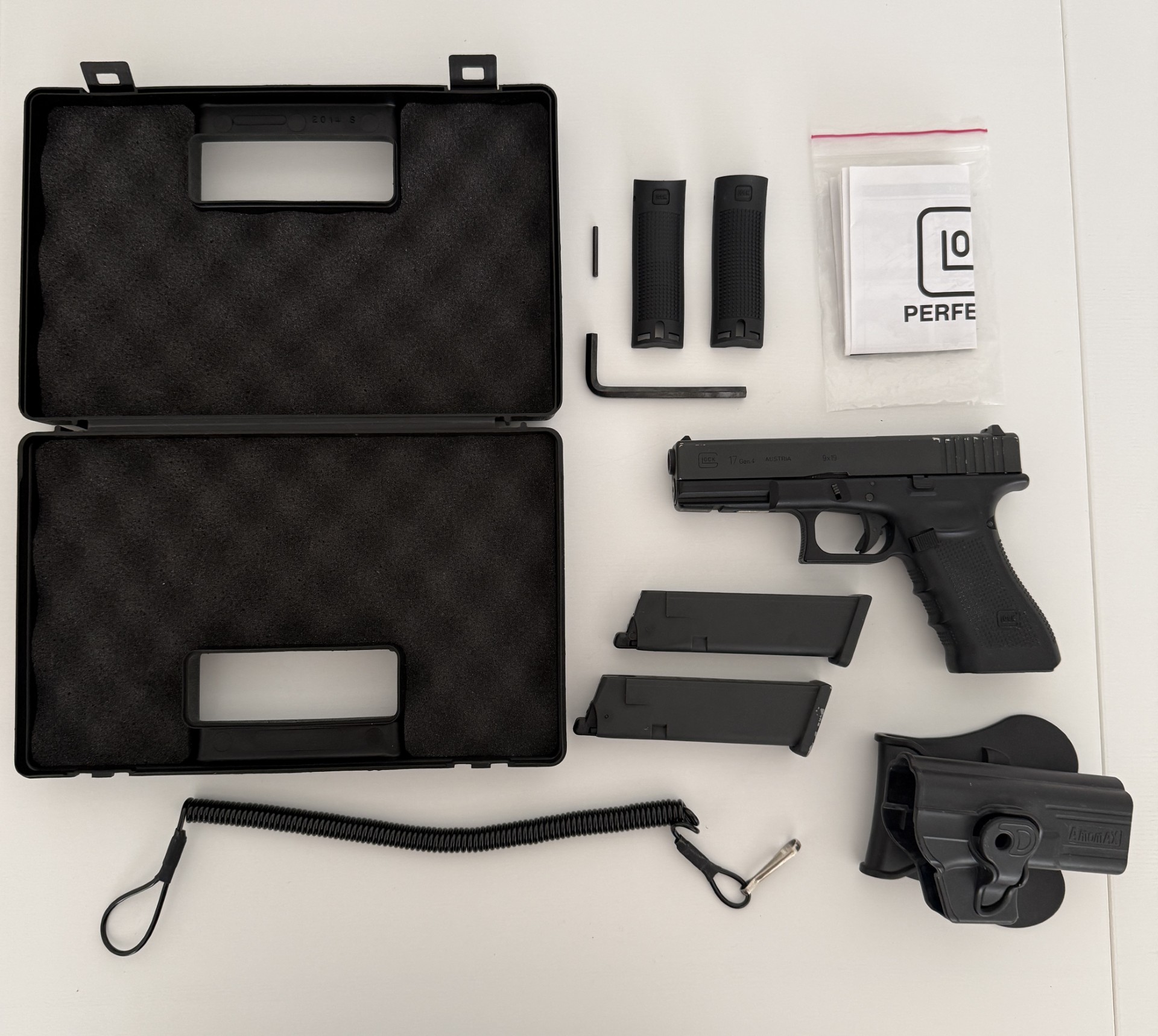 Pistolet Glock 17 Gen 4 Co2 GBB Blowback Cybergun KWC – Noir