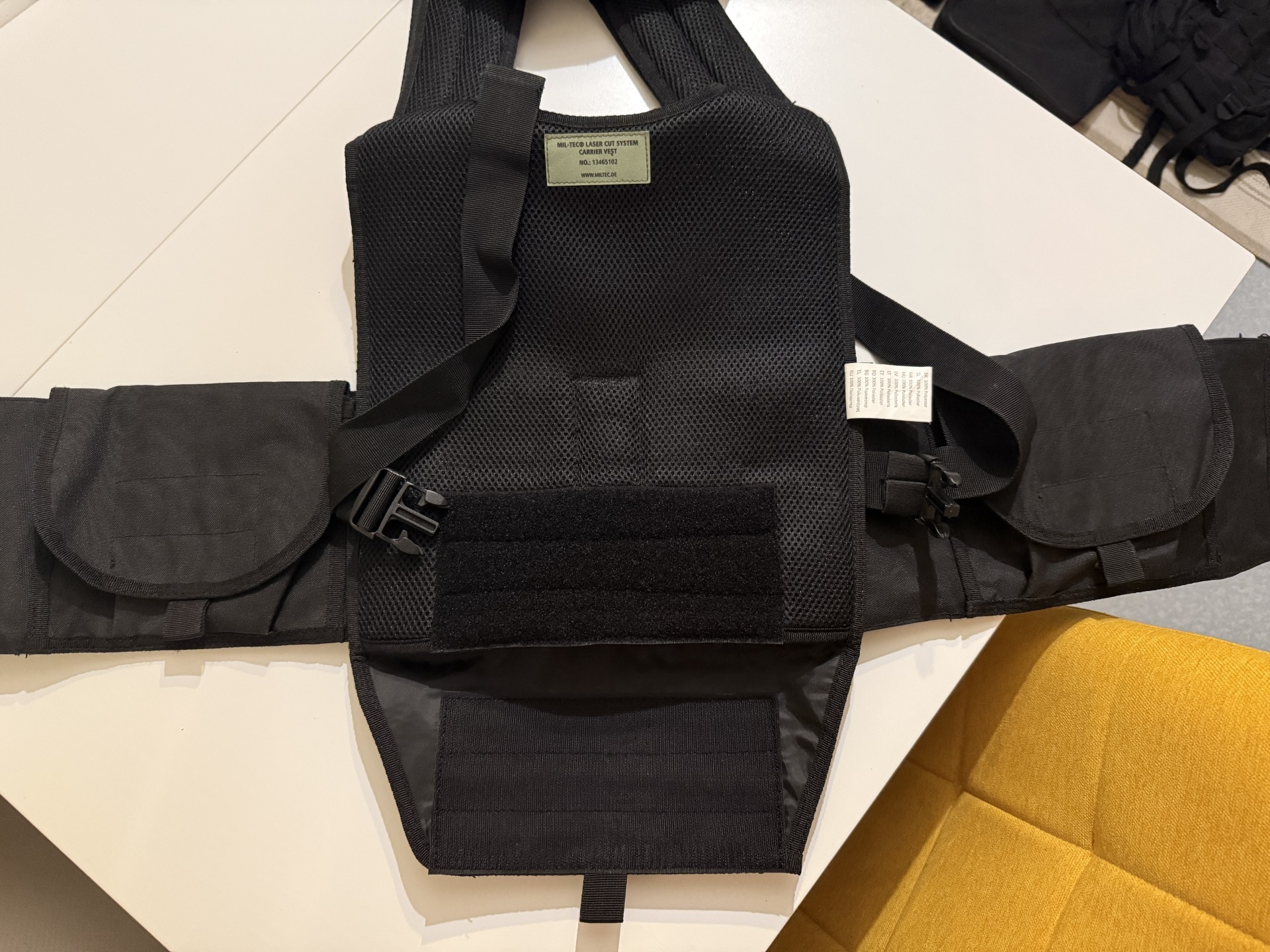 Gilet Tactique Laser Cut Mil-Tec Noir